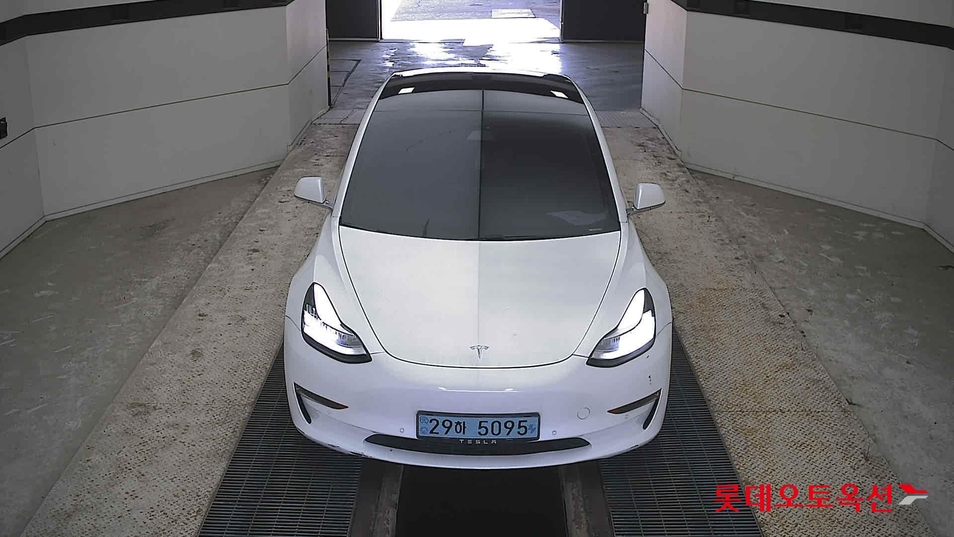 Tesla Model 3 Standard Range Plus RWD id 3816434 из Кореи 8