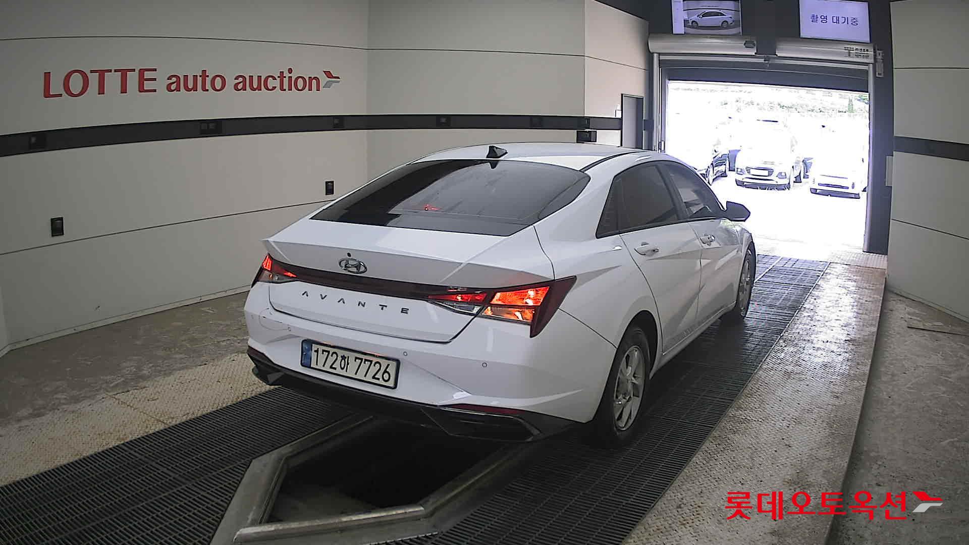 2023 - hyundai avante