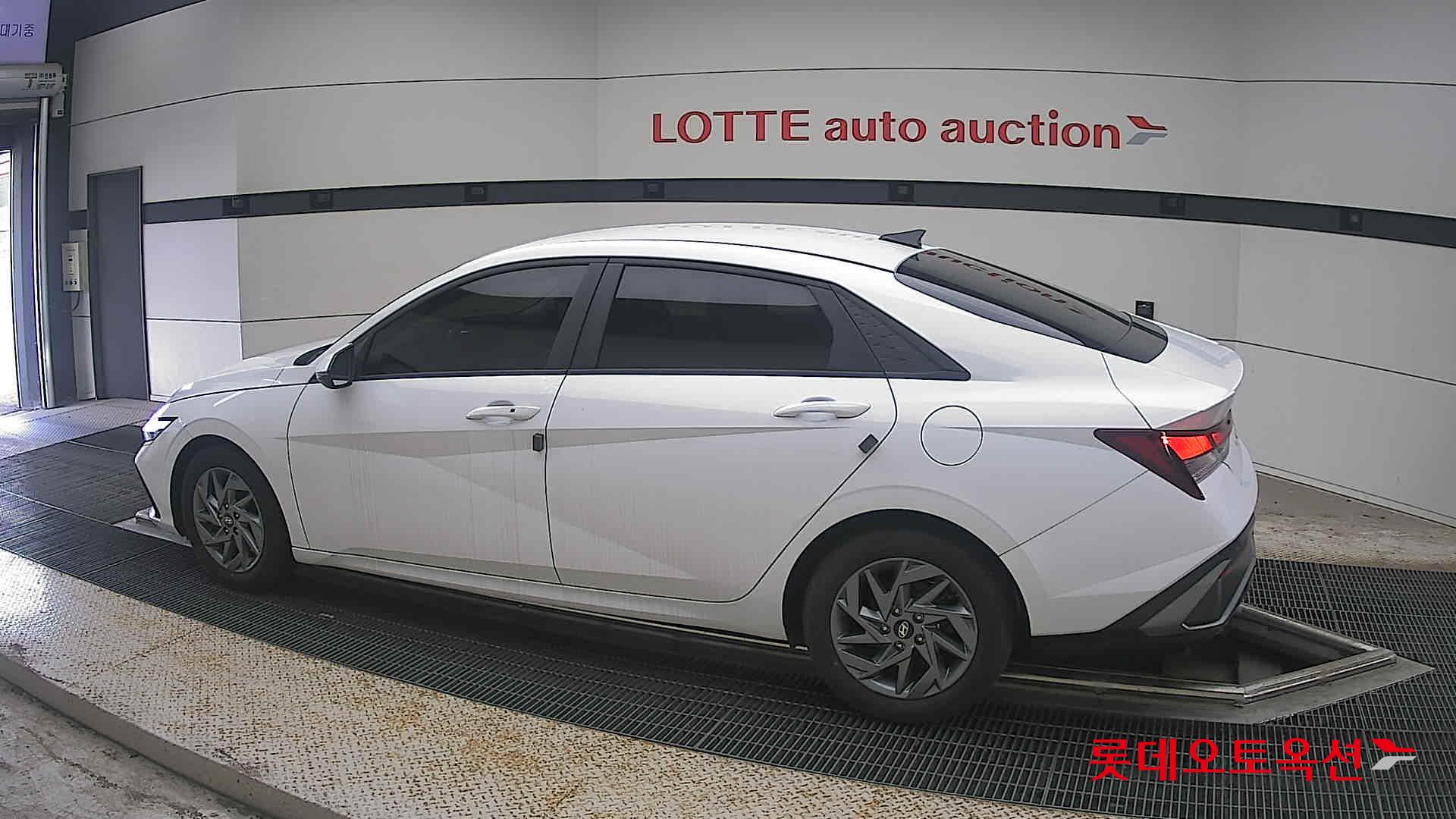 2024 - hyundai avante