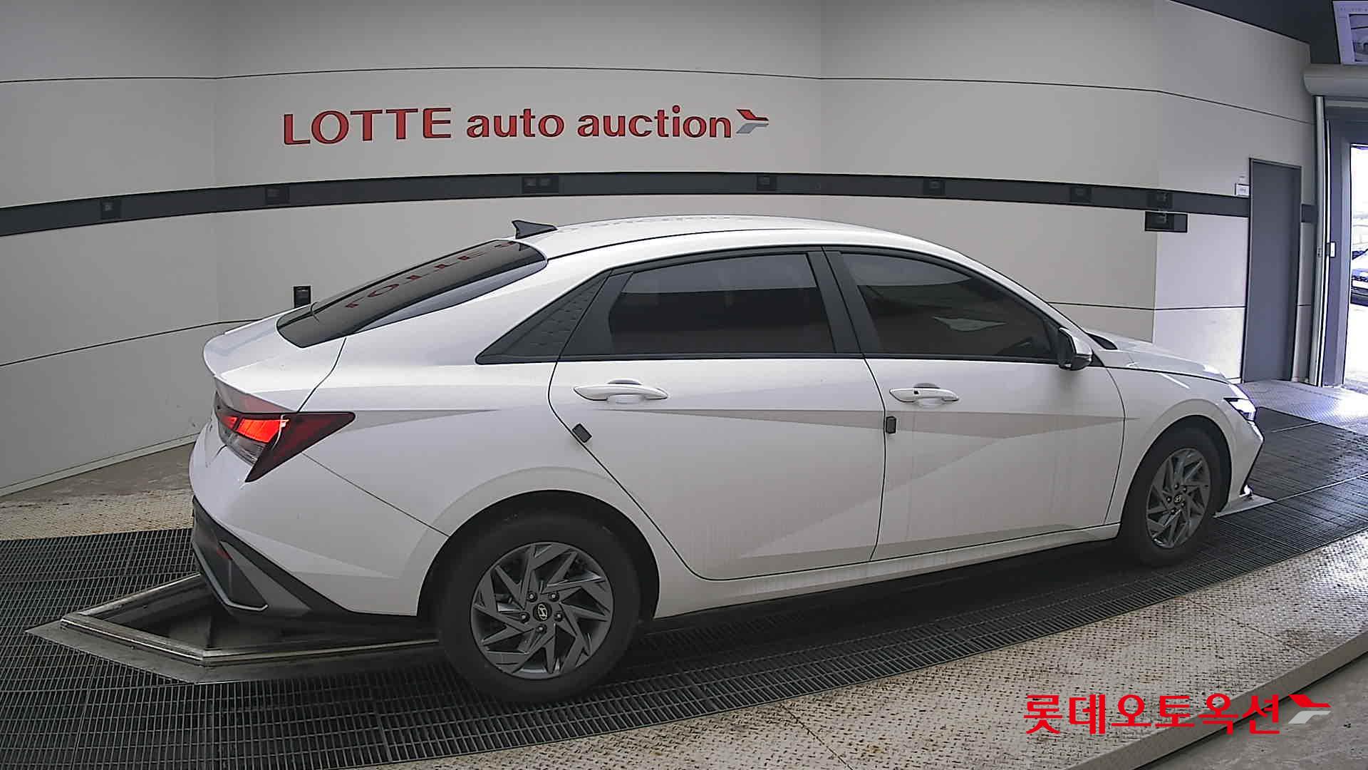 2024 - hyundai avante