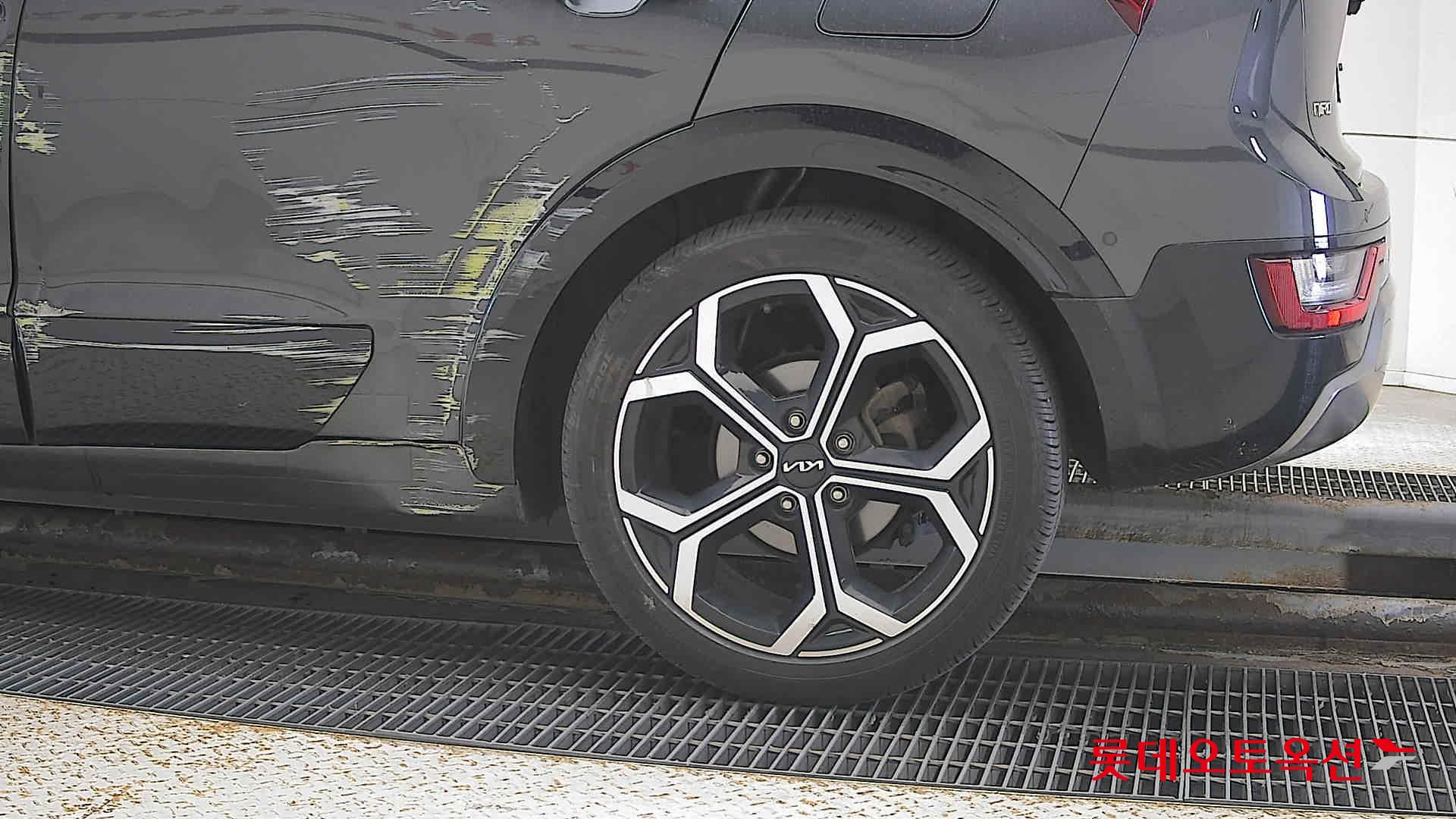 صورة إضافية