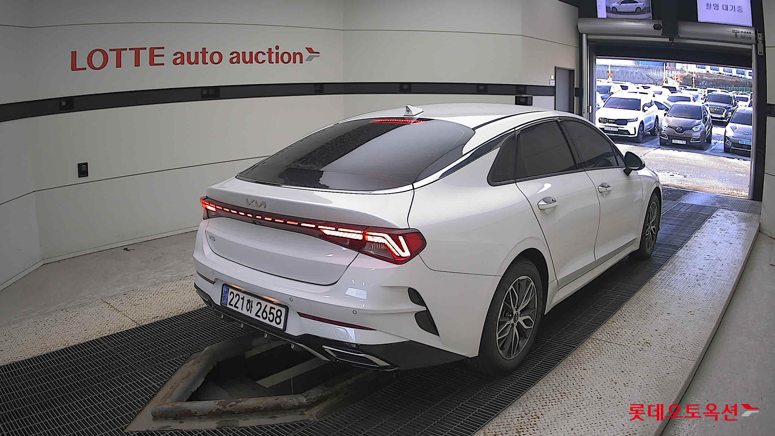 صورة إضافية