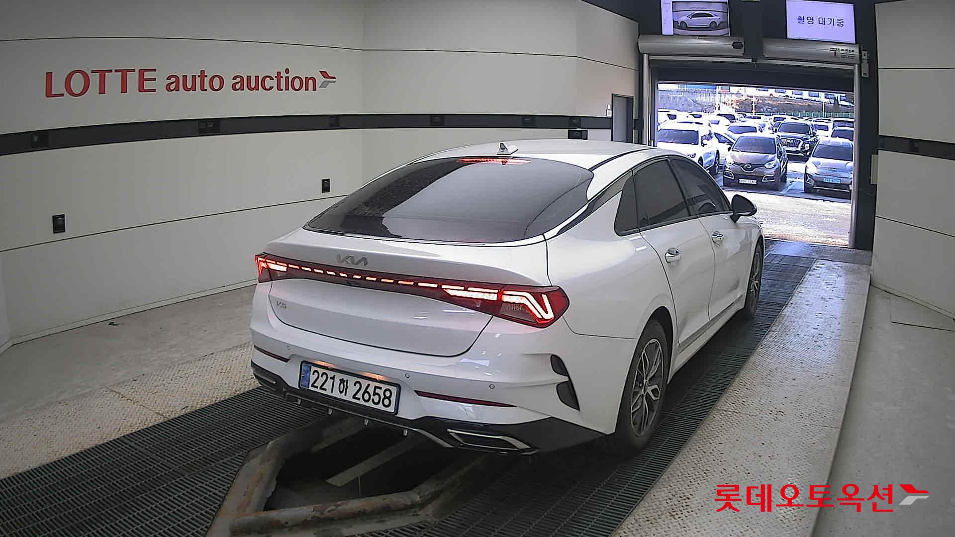 صورة إضافية