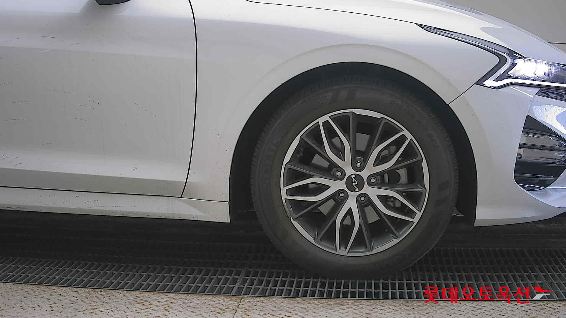 صورة إضافية