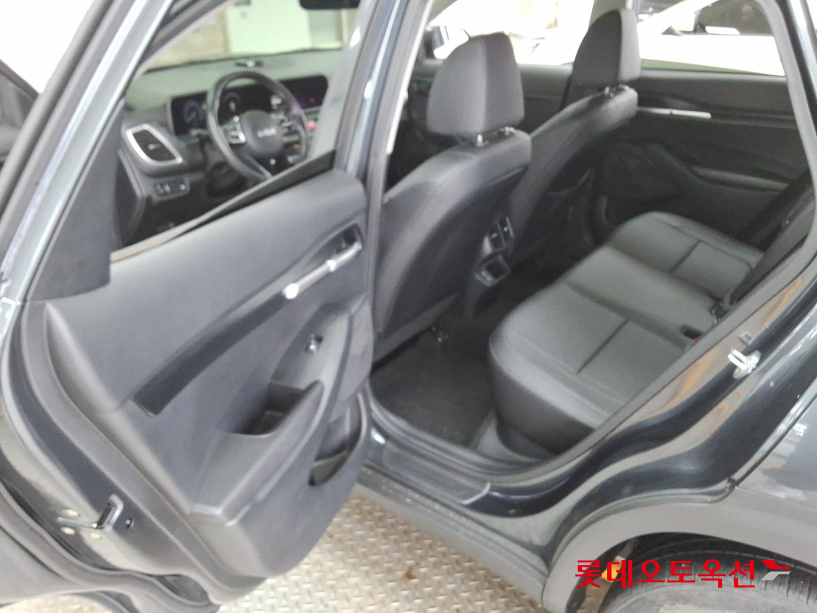 2023 - kia seltos
