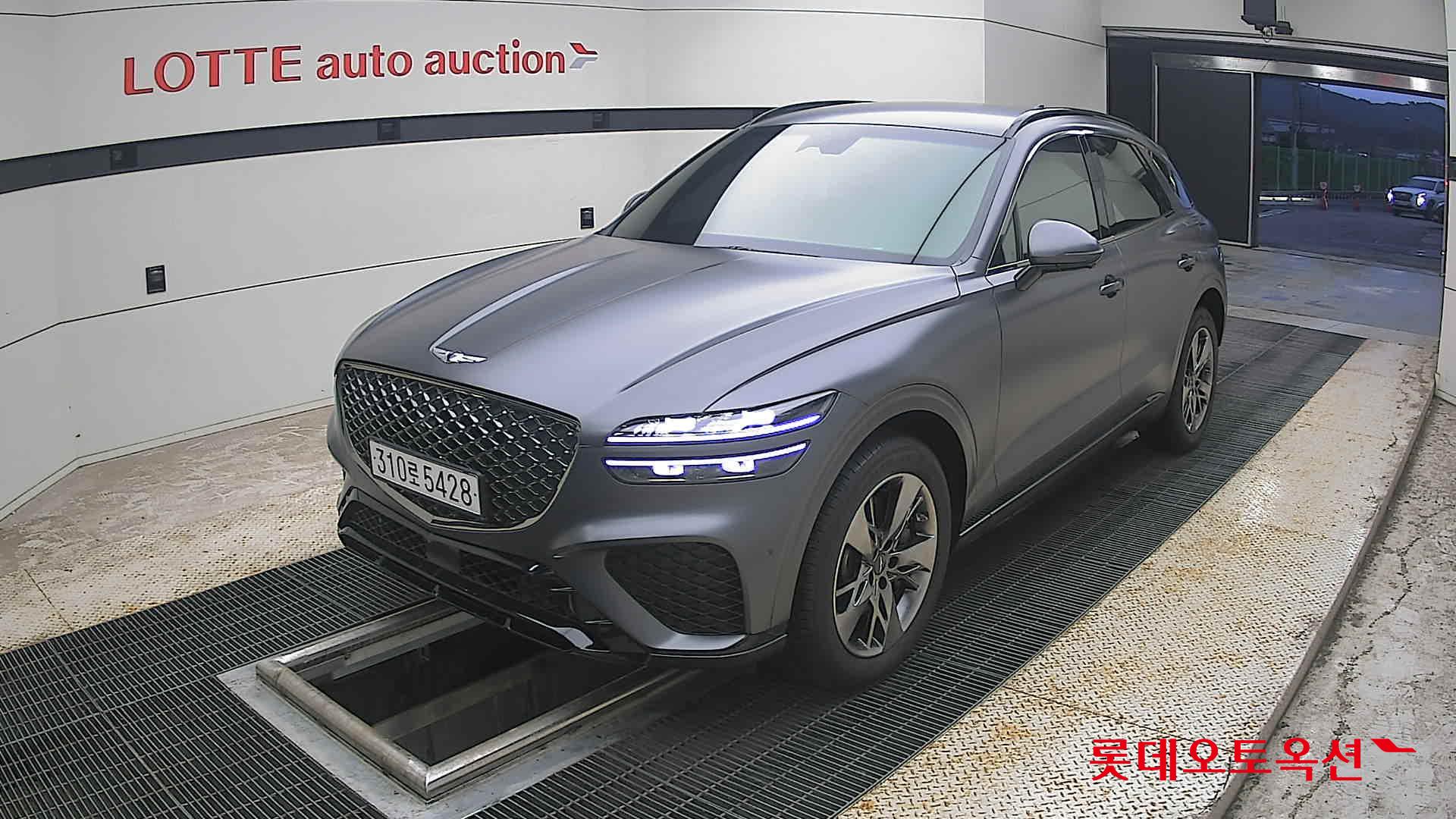 2022 - genesis gv70