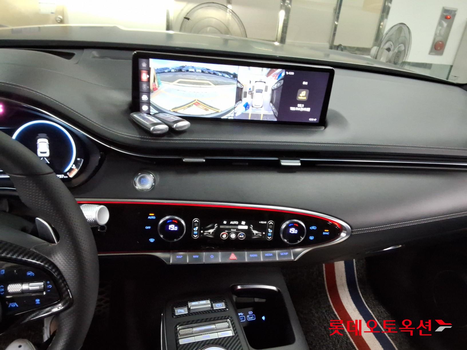 2022 - genesis gv70