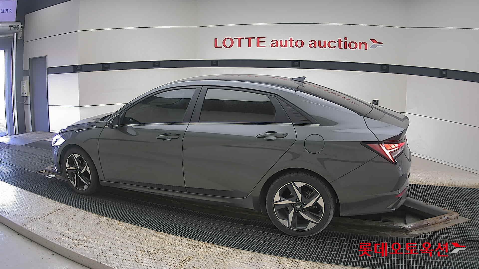 Hyundai Avante id 3628785 из Кореи 11