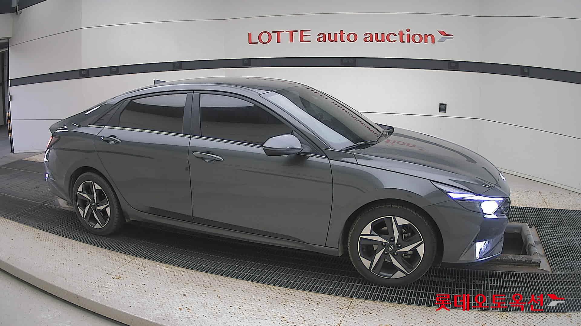 Hyundai Avante id 3628785 из Кореи 17