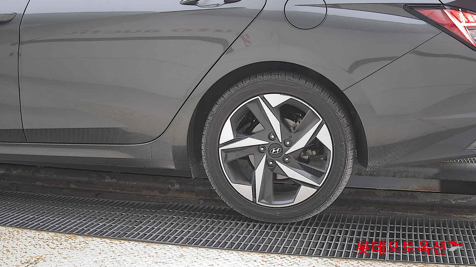 Hyundai Avante id 3628785 из Кореи 22