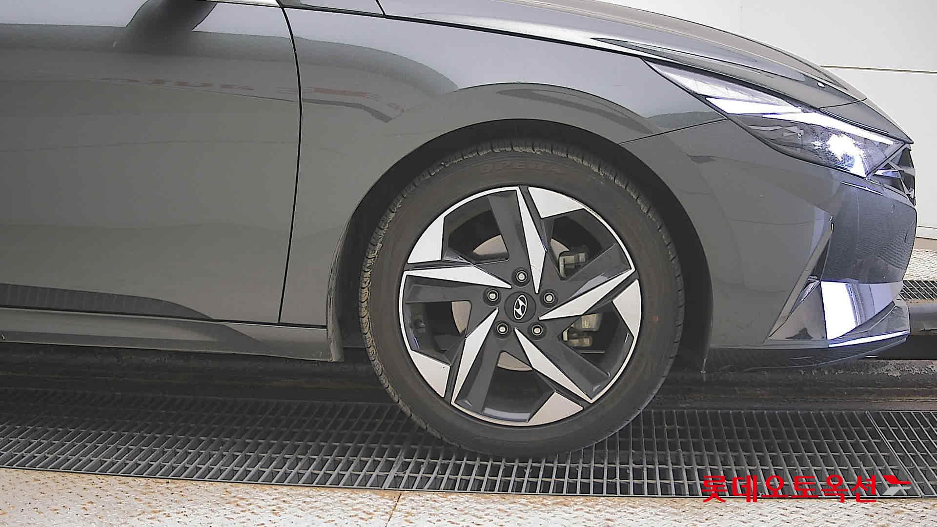 Hyundai Avante id 3628785 из Кореи 23