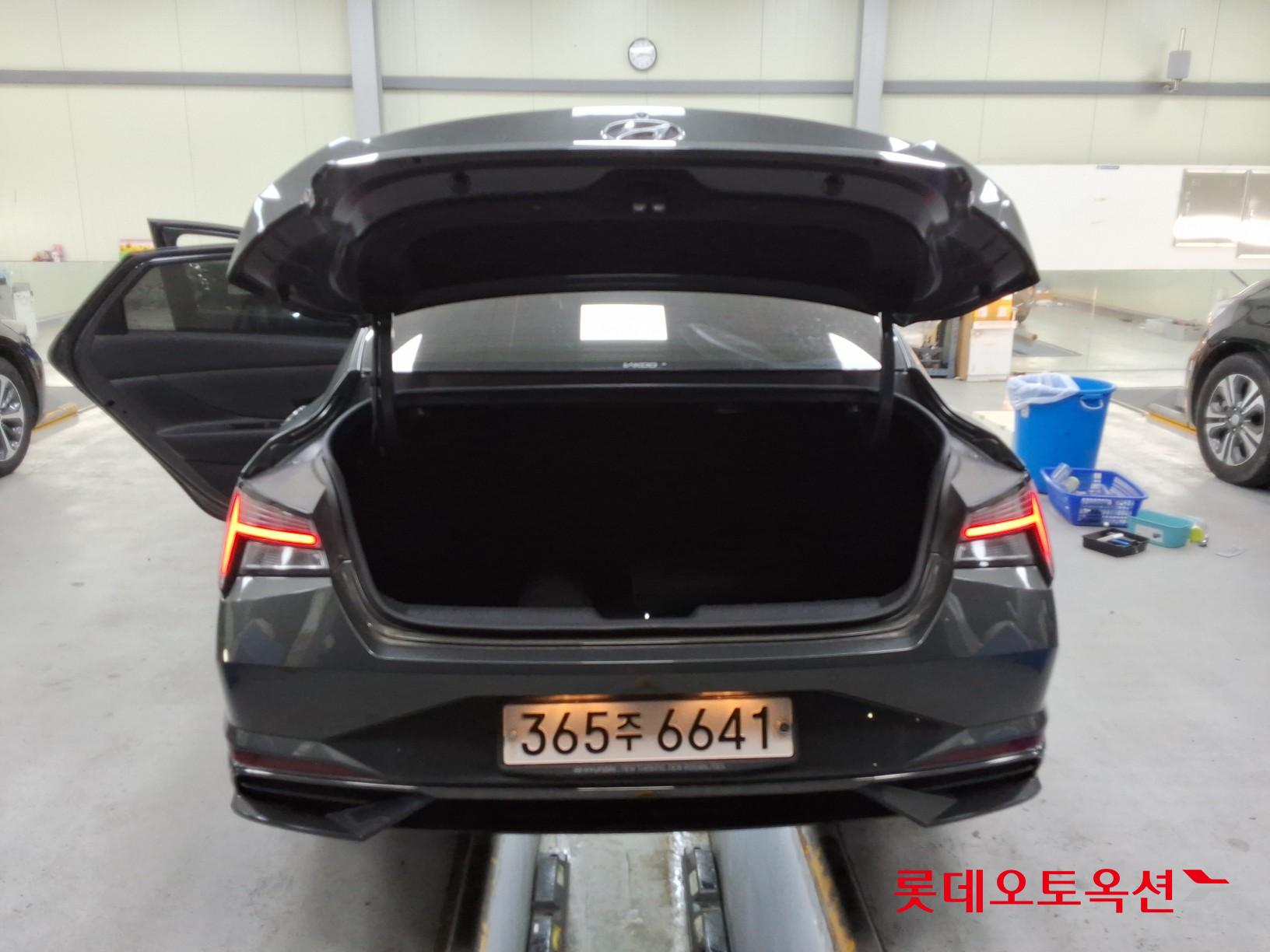 2021 - hyundai avante