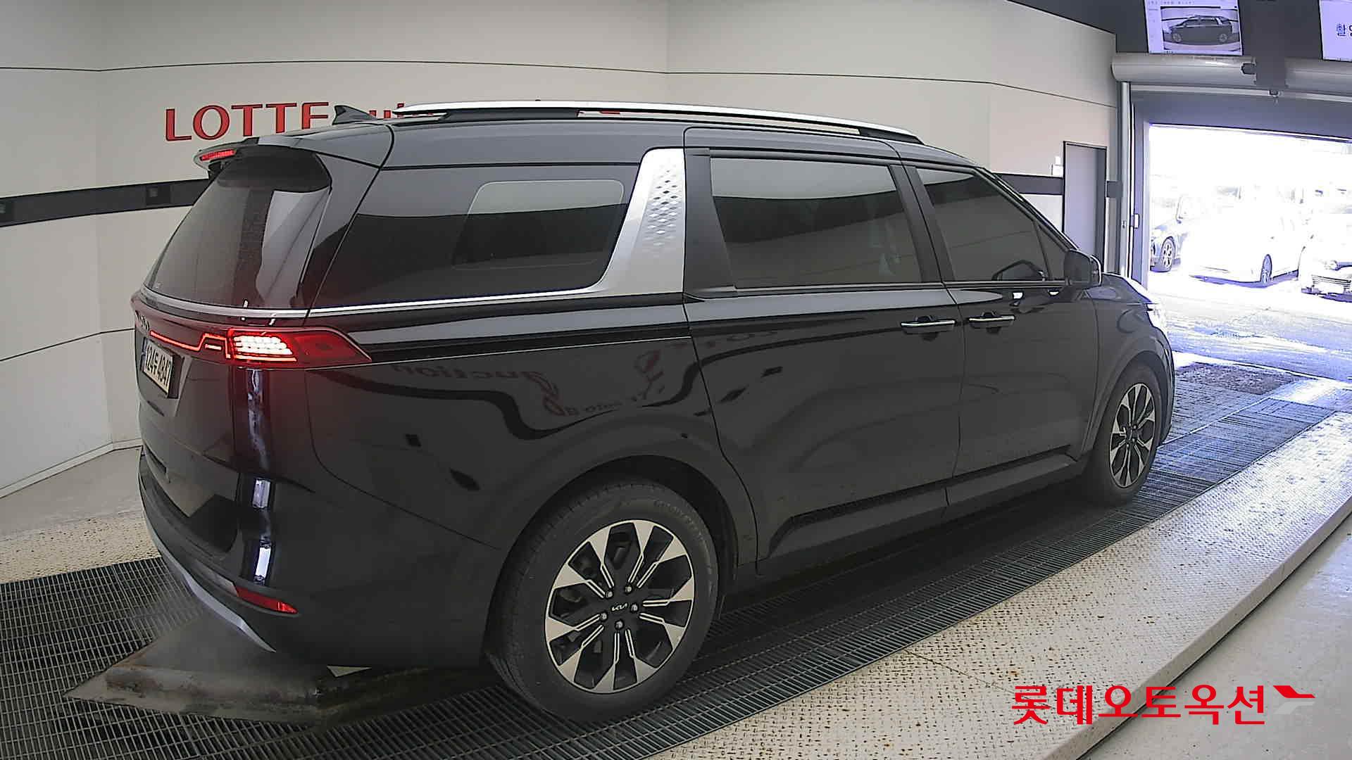 Kia Carnival id 3628845 из Кореи 19