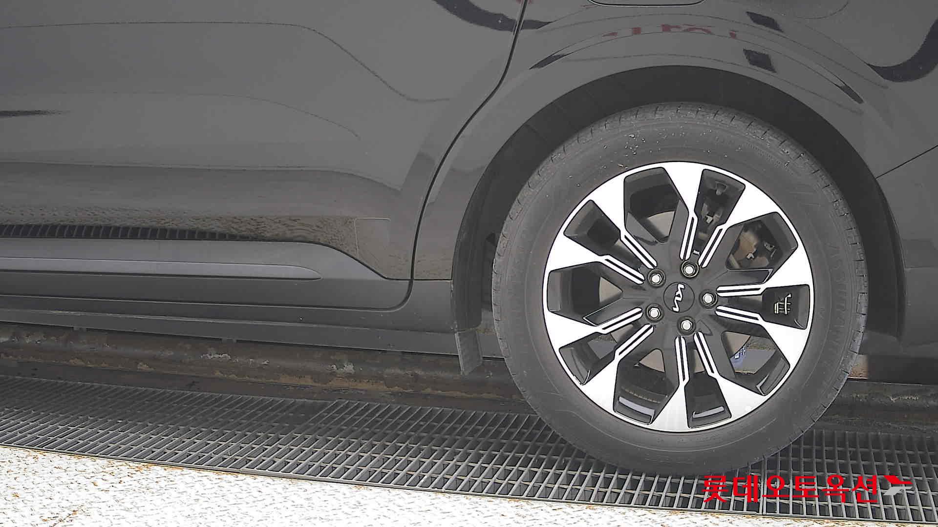 Kia Carnival id 3628845 из Кореи 22