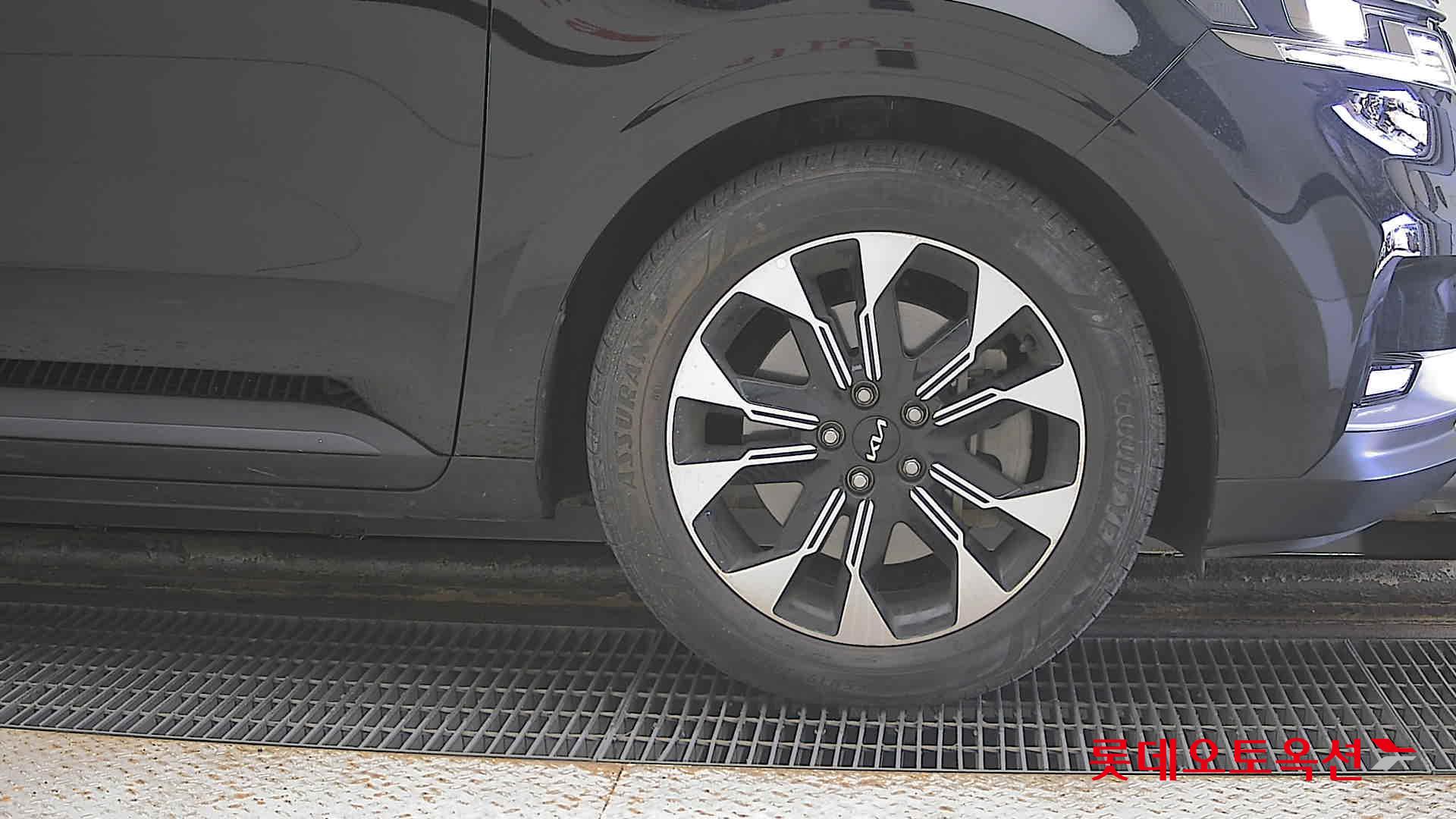 Kia Carnival id 3628845 из Кореи 23