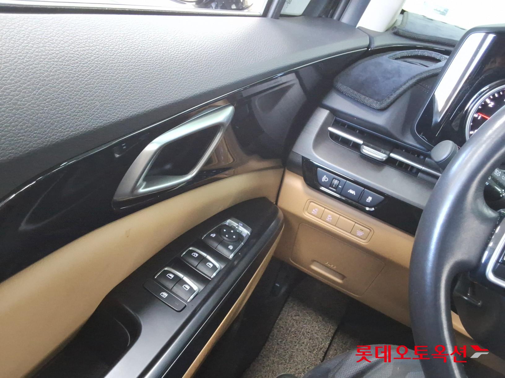 Kia Carnival id 3628845 из Кореи 28