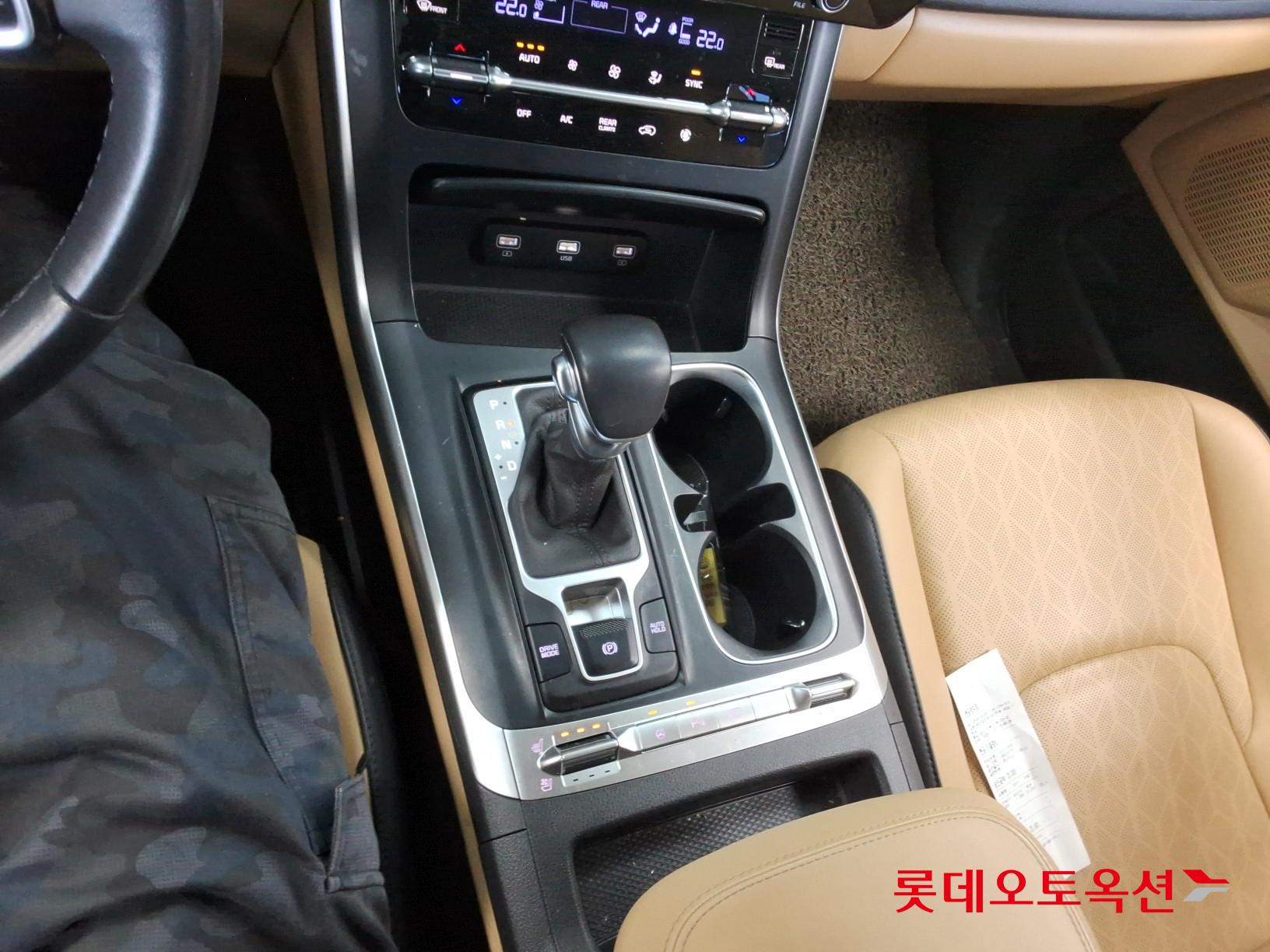 Kia Carnival id 3628845 из Кореи 33