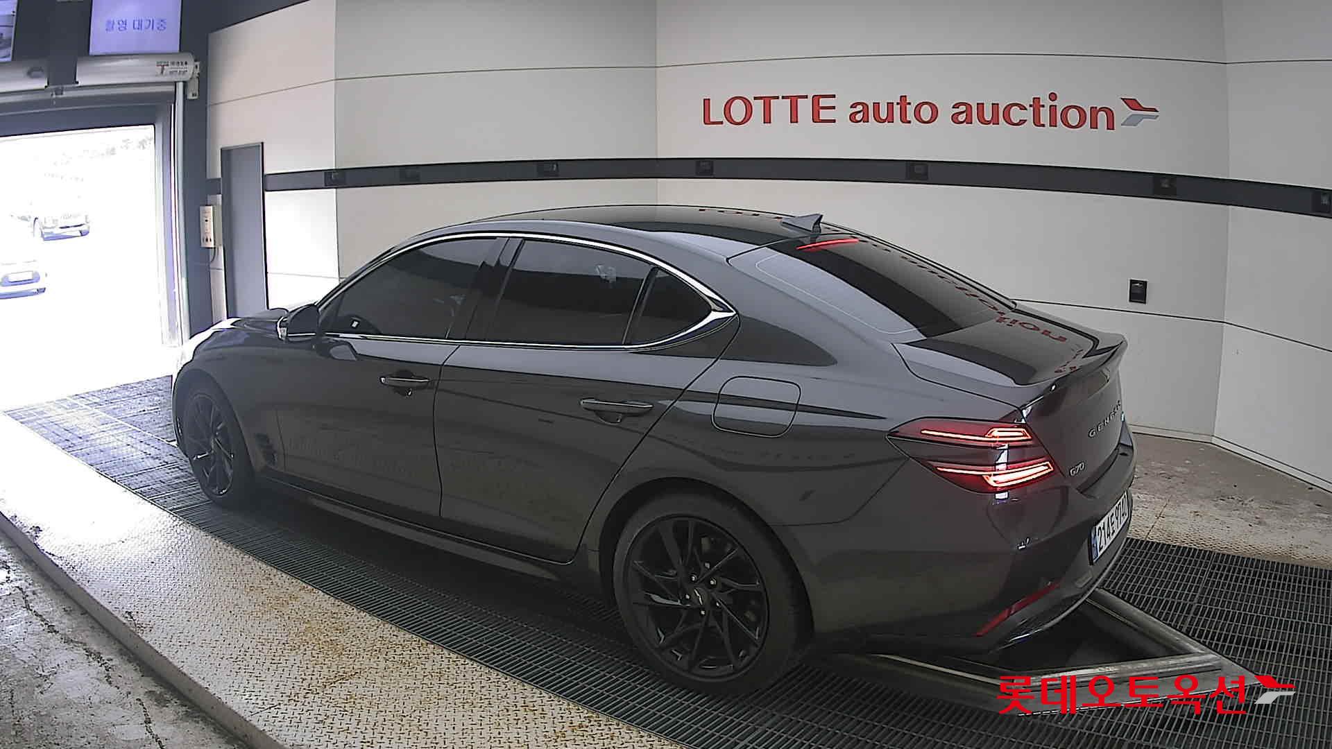 2023 - genesis g70