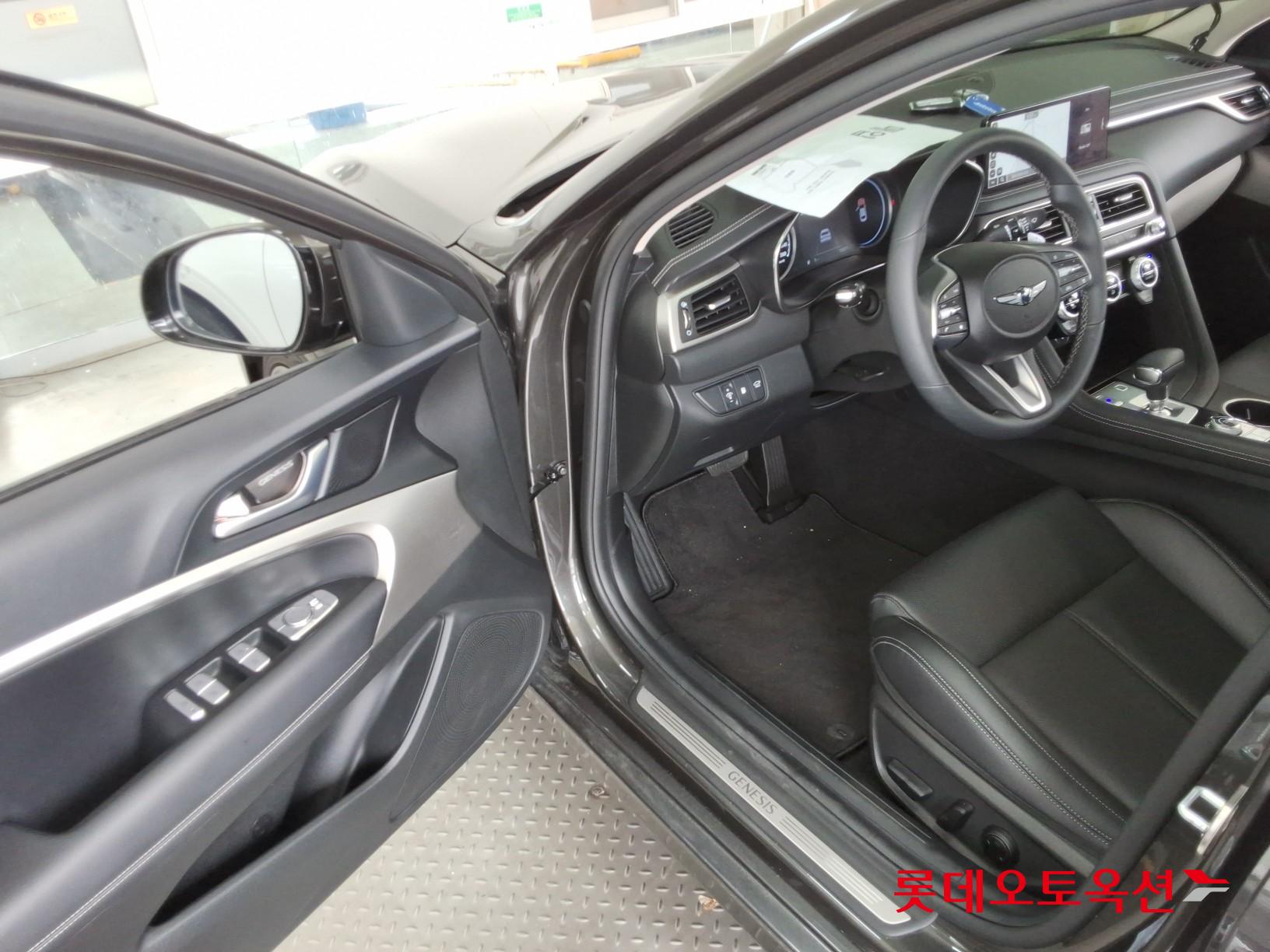 2023 - genesis g70