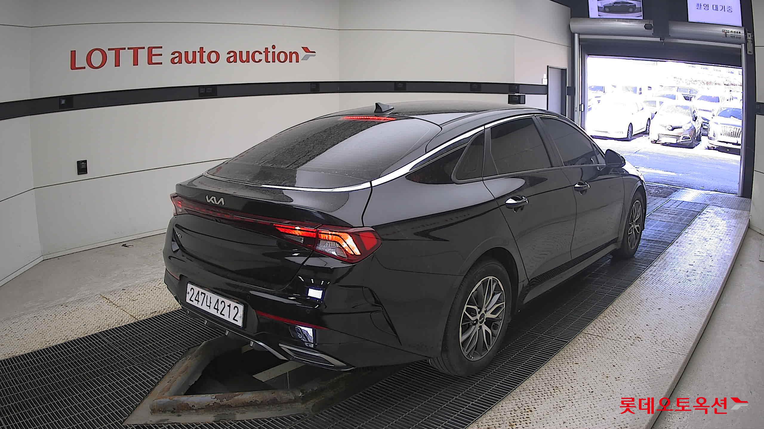 صورة إضافية