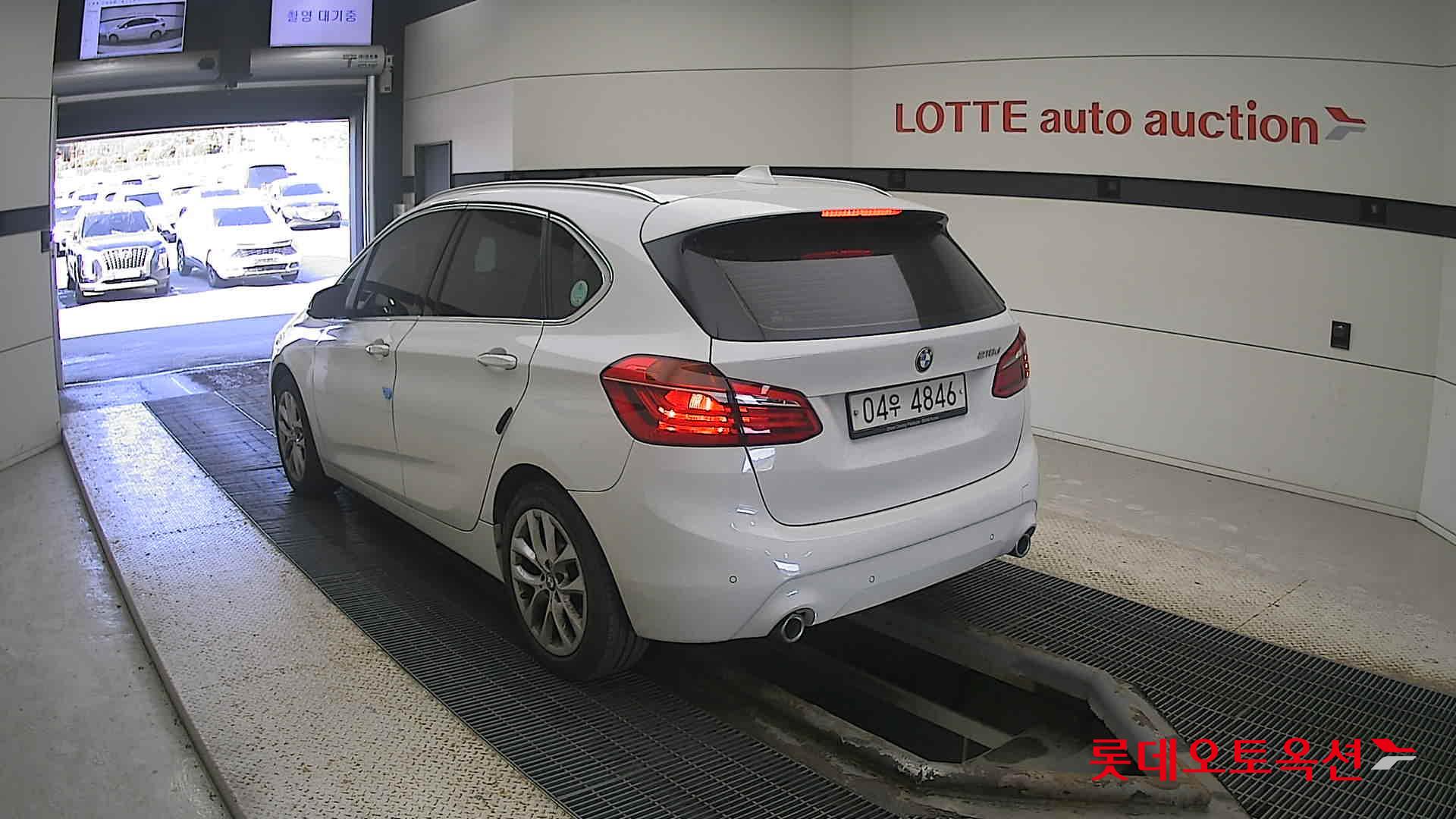 BMW  Active Tourer JOY 2019 Белый из Кореи, фото 6