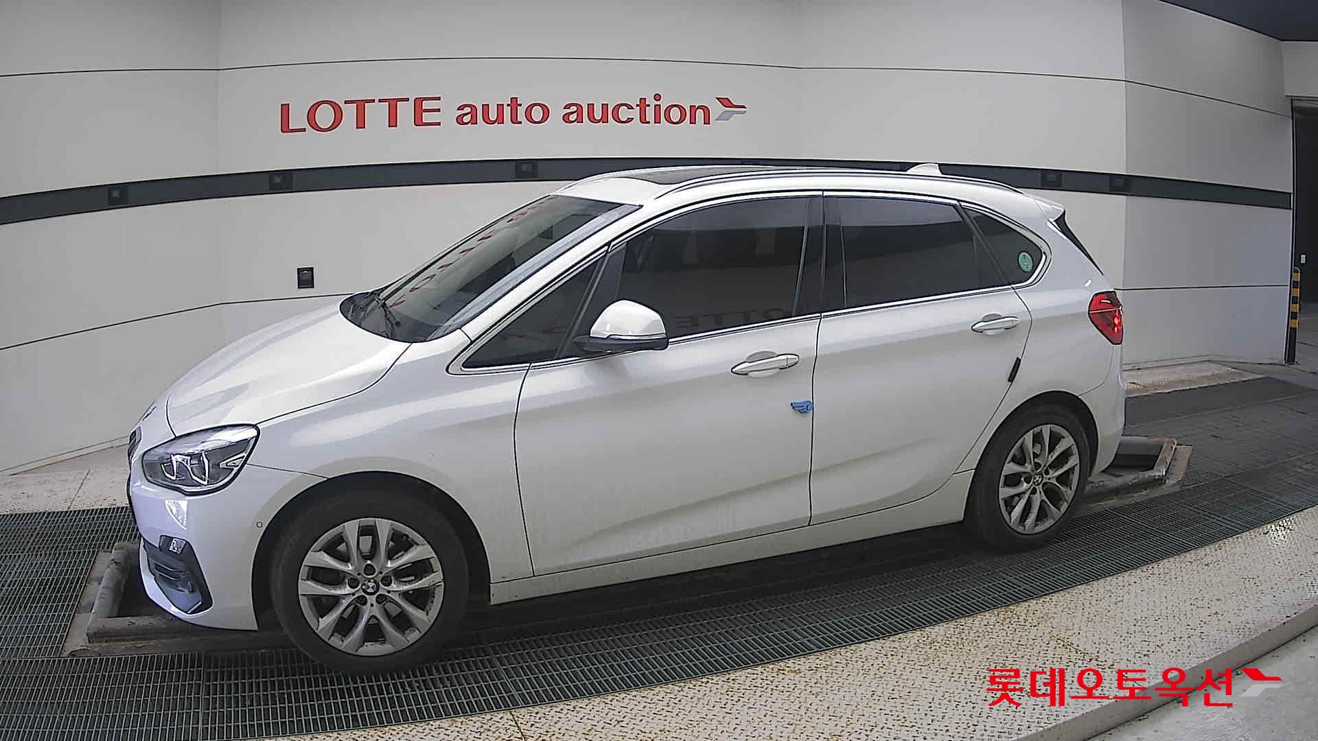 BMW  Active Tourer JOY id 3628881 из Кореи 12