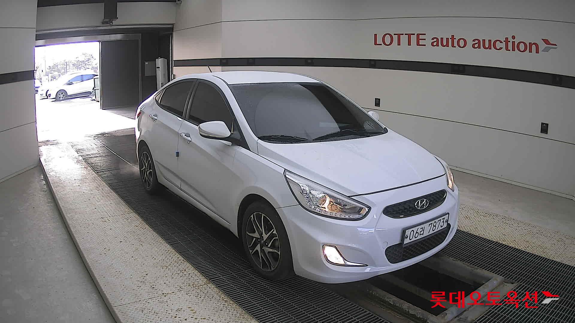 Hyundai Accent 2019 Белый из Кореи, фото 2