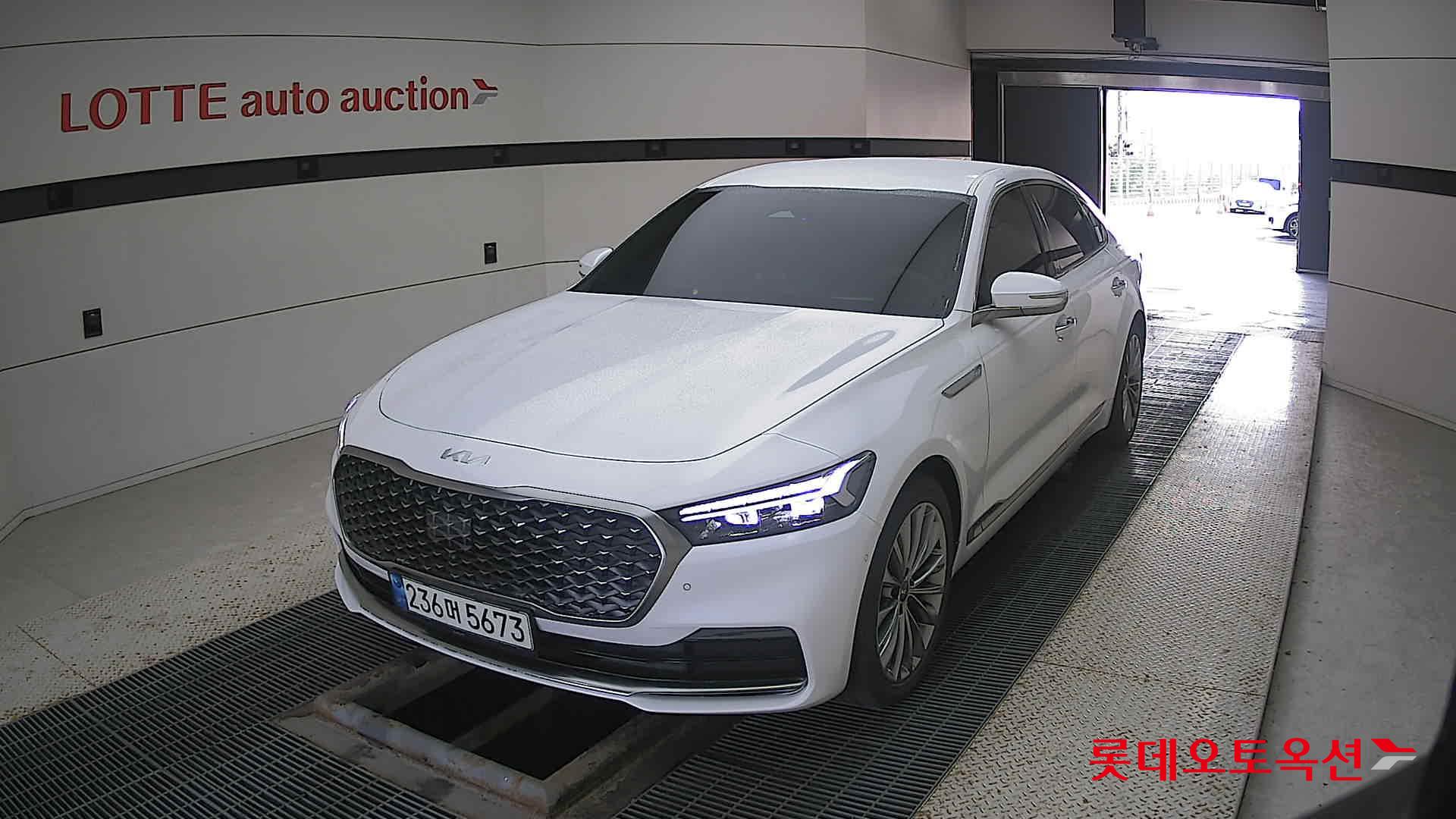 2022 - kia k9