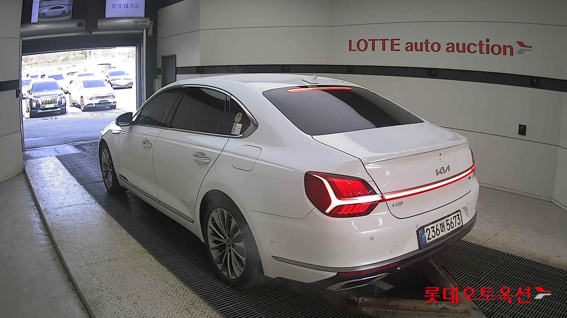 2022 - kia k9