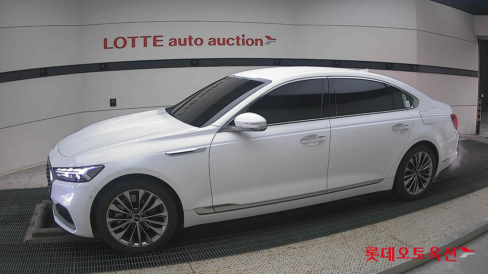 2022 - kia k9