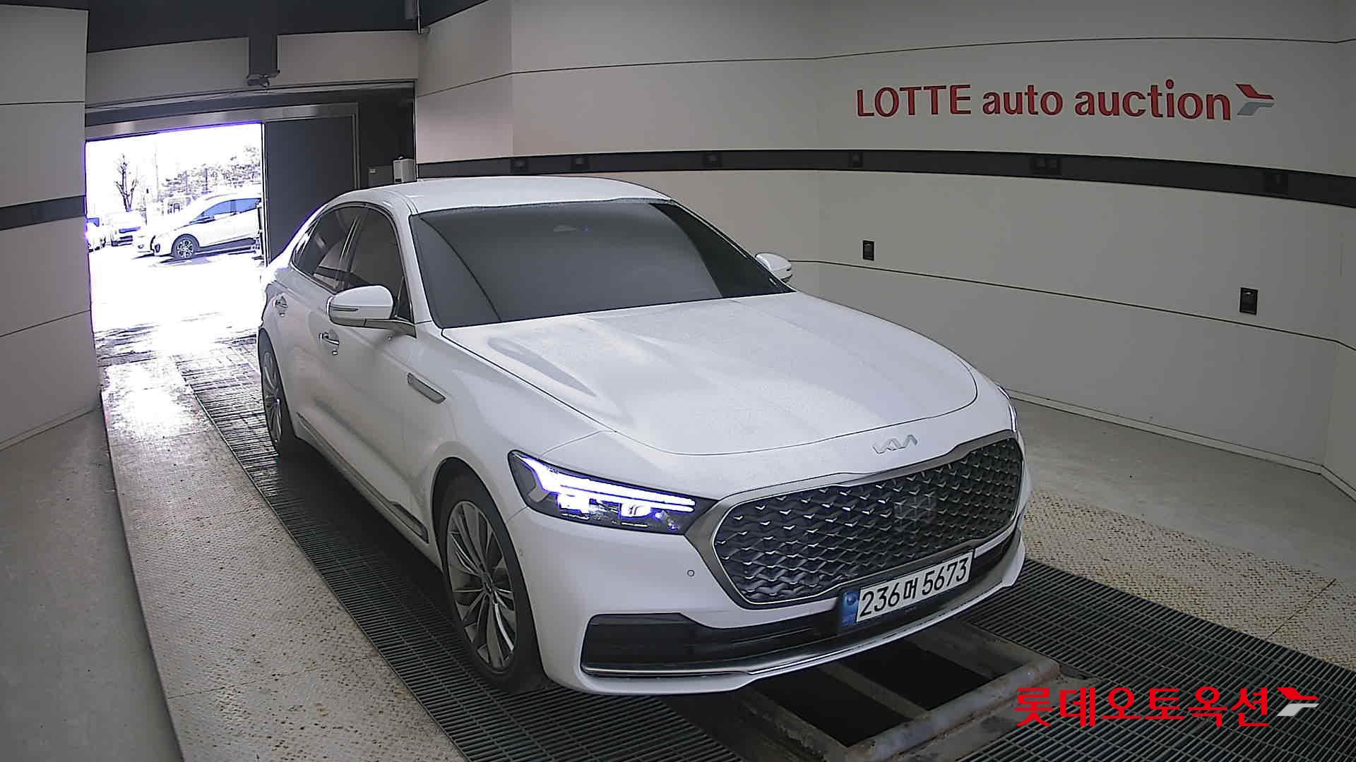 2022 - kia k9