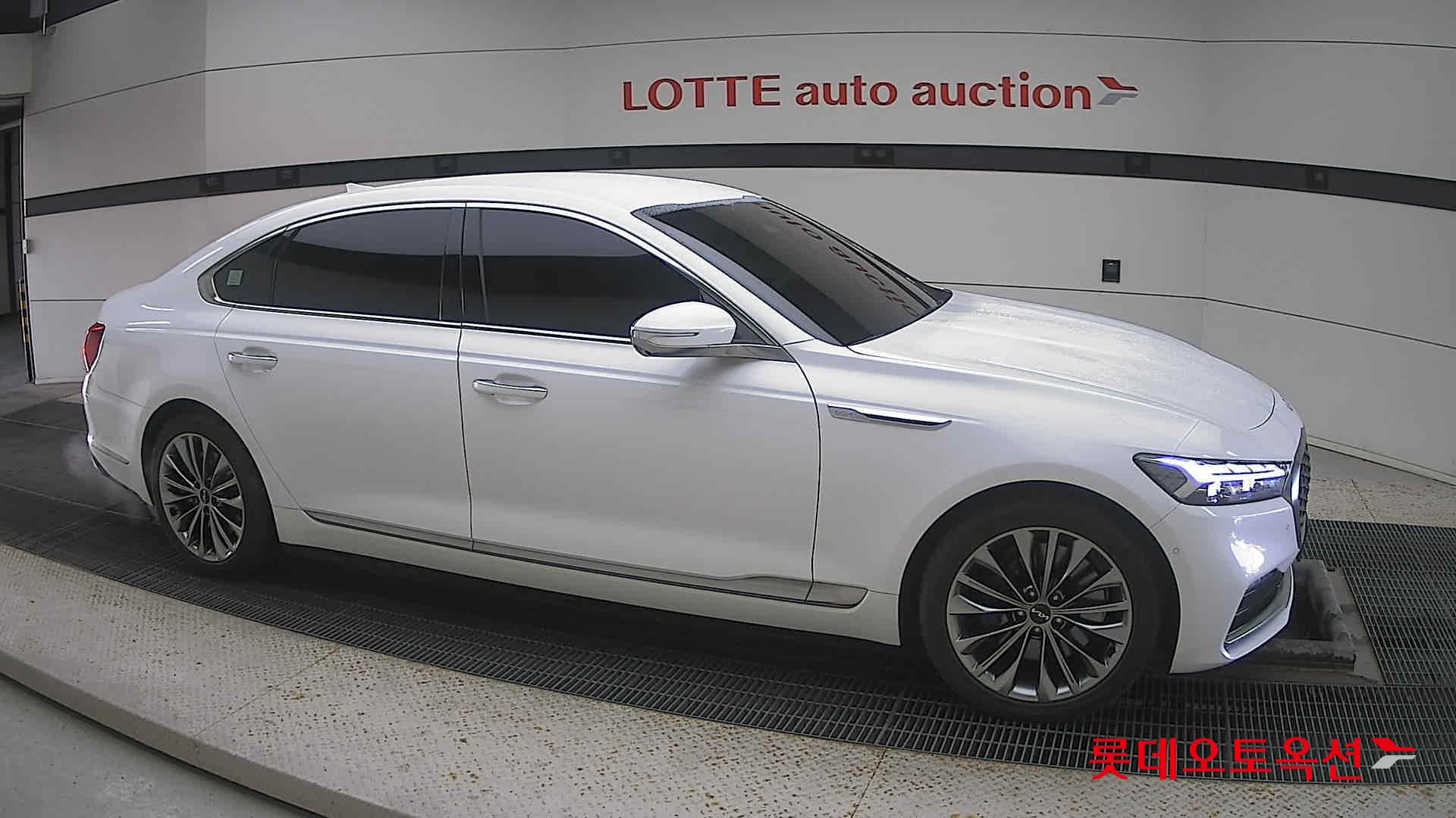 2022 - kia k9