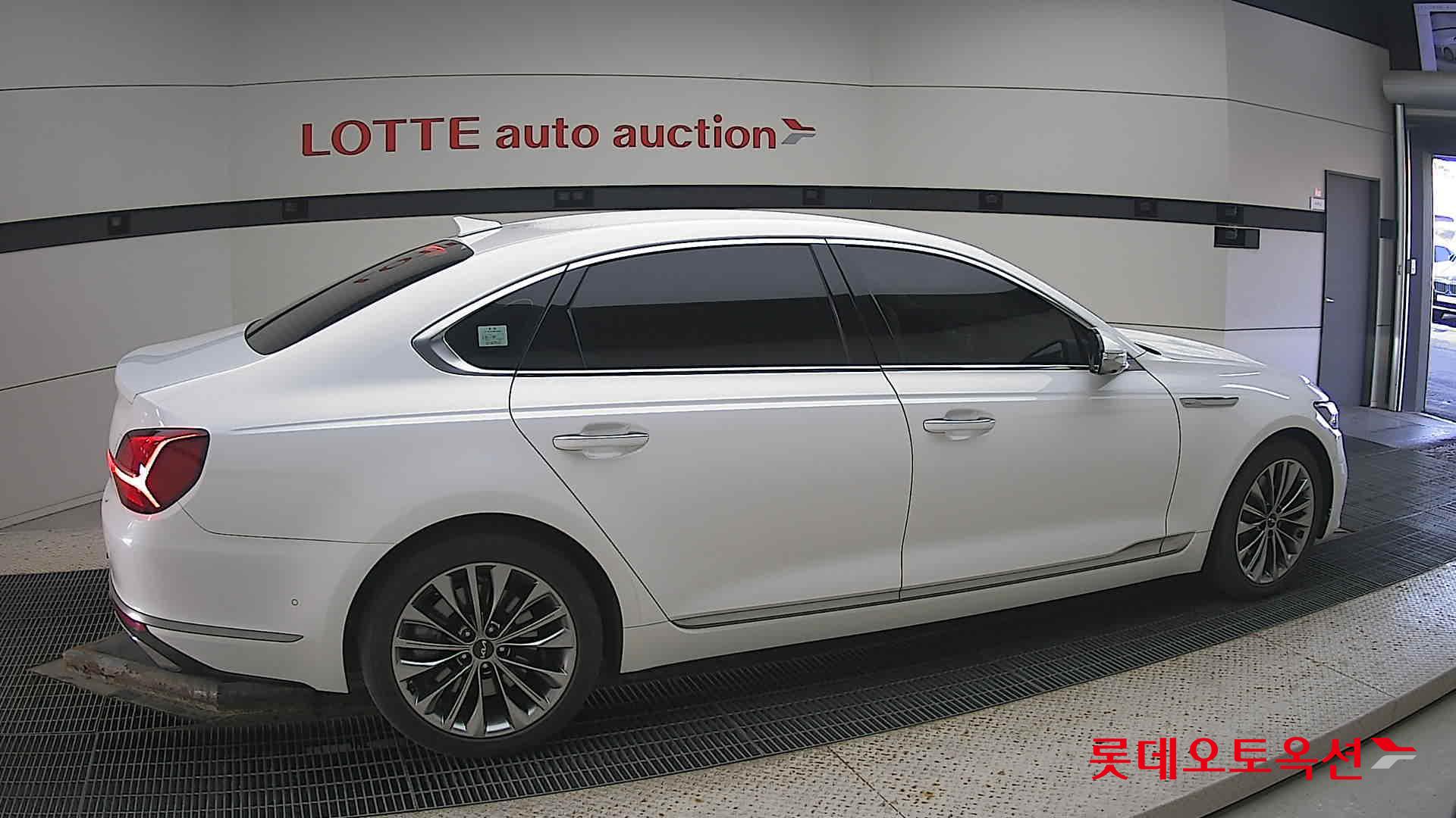 2022 - kia k9