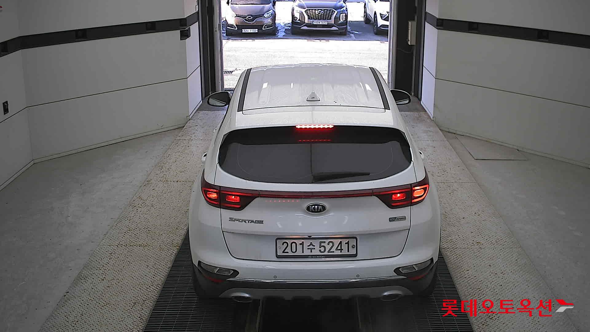 صورة إضافية