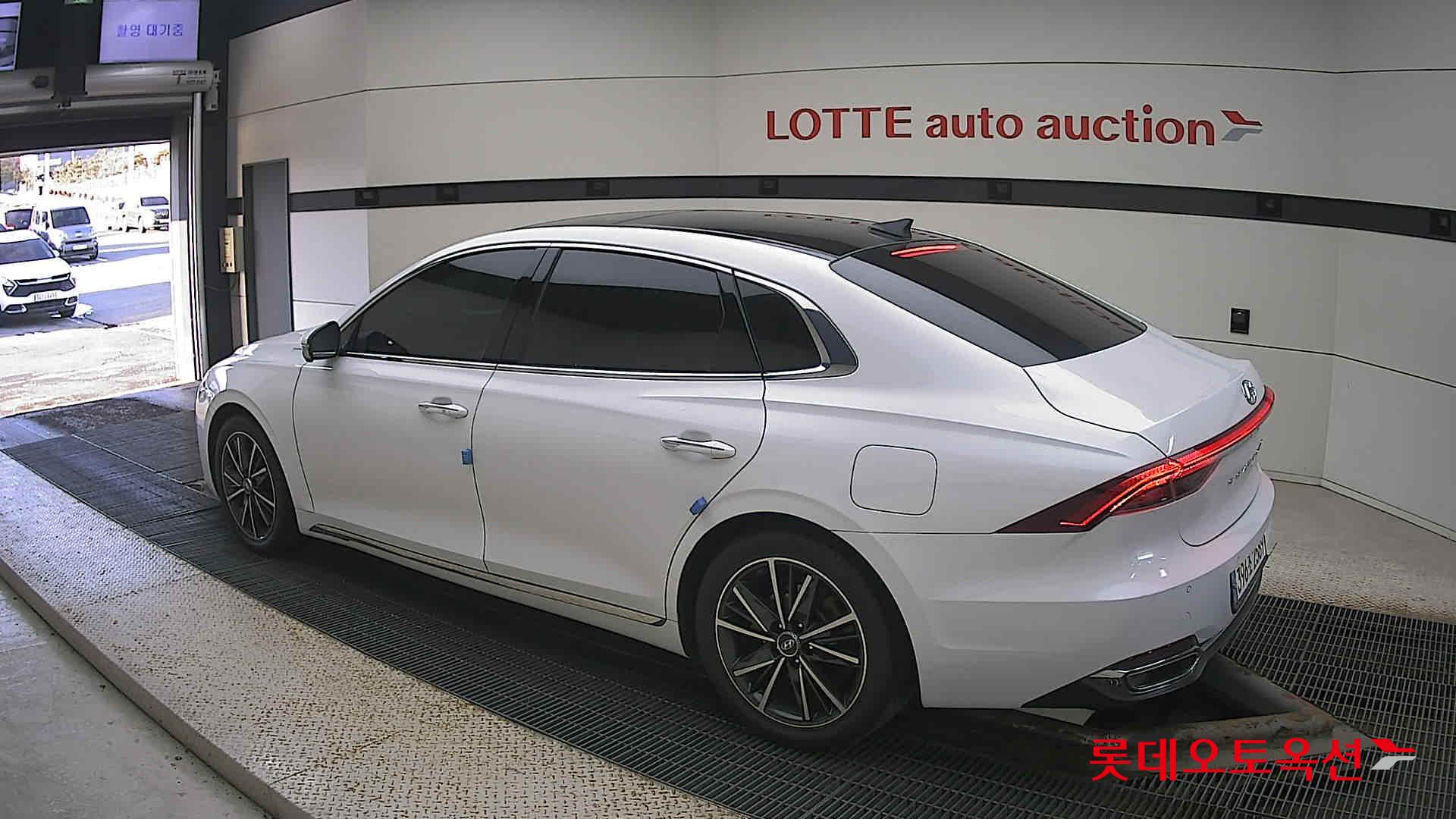 Hyundai Grandeur id 3628754 из Кореи 10