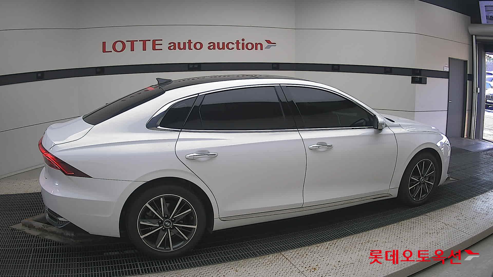 Hyundai Grandeur id 3628754 из Кореи 18