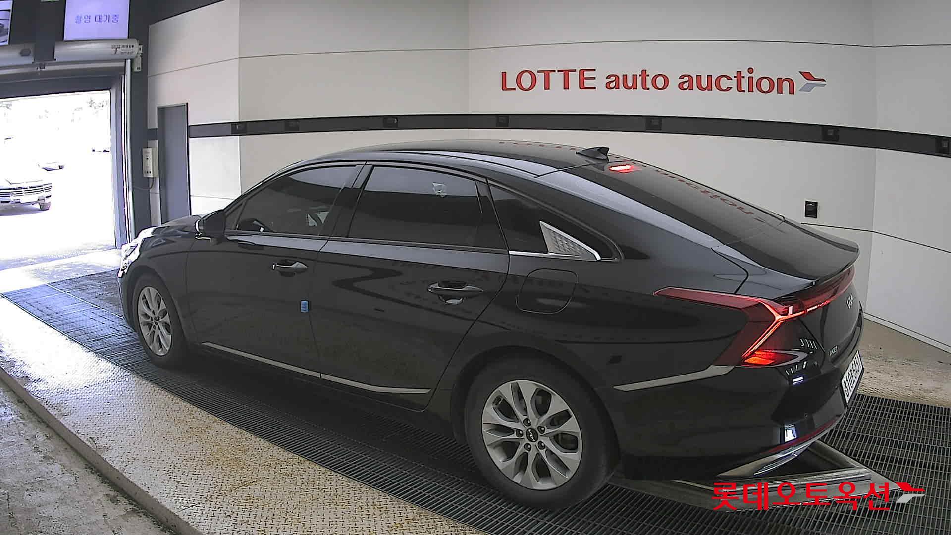 Kia K8 - 15