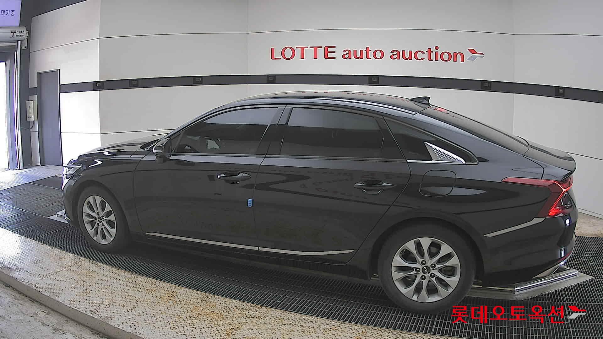 Kia K8 - 14