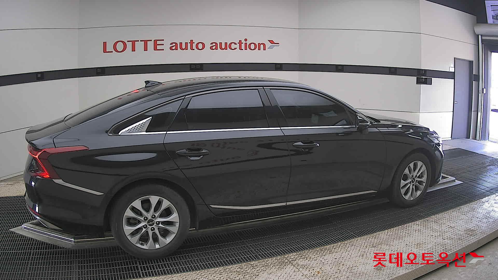 Kia K8 - 20