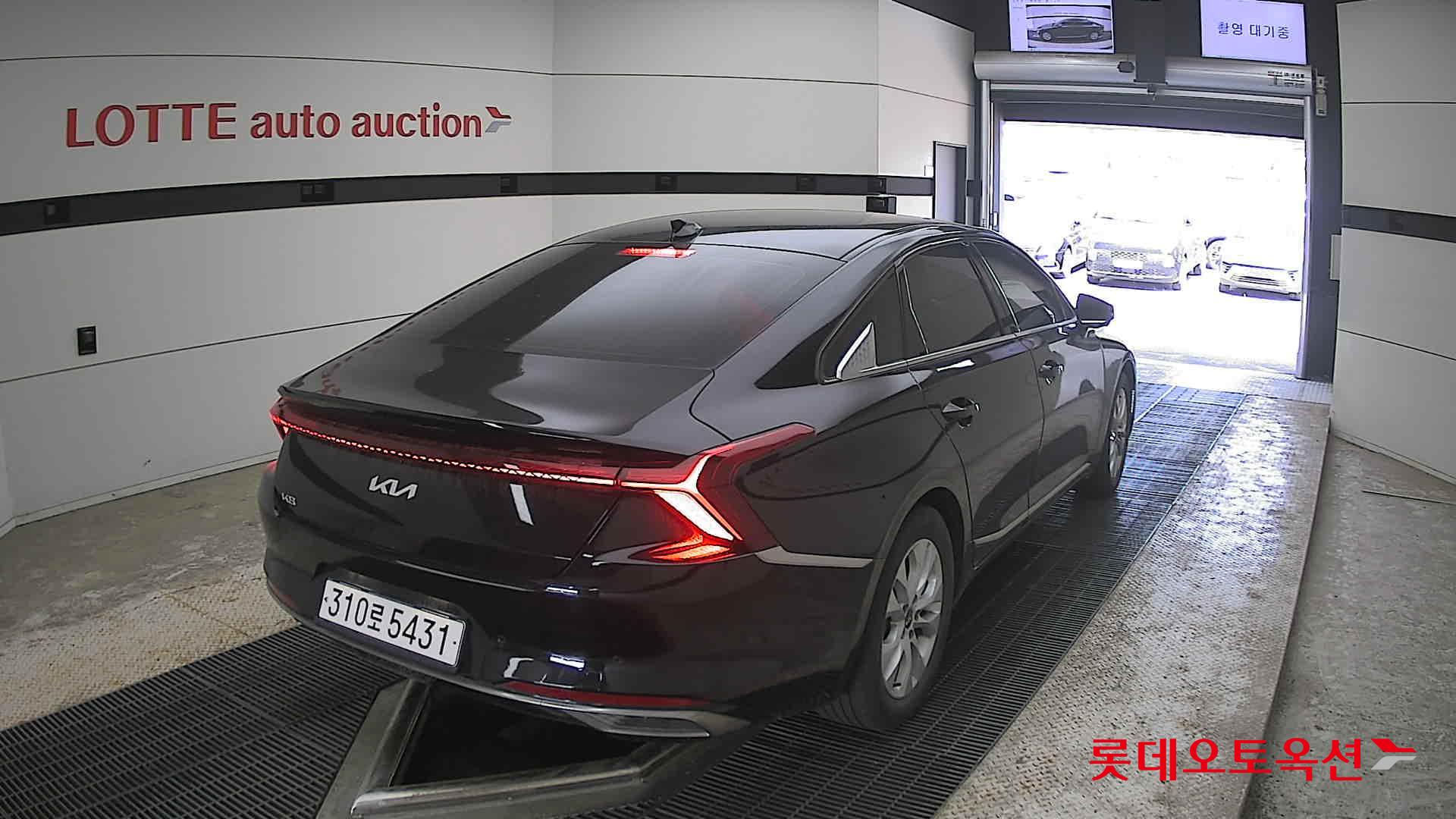 Kia K8 - 18
