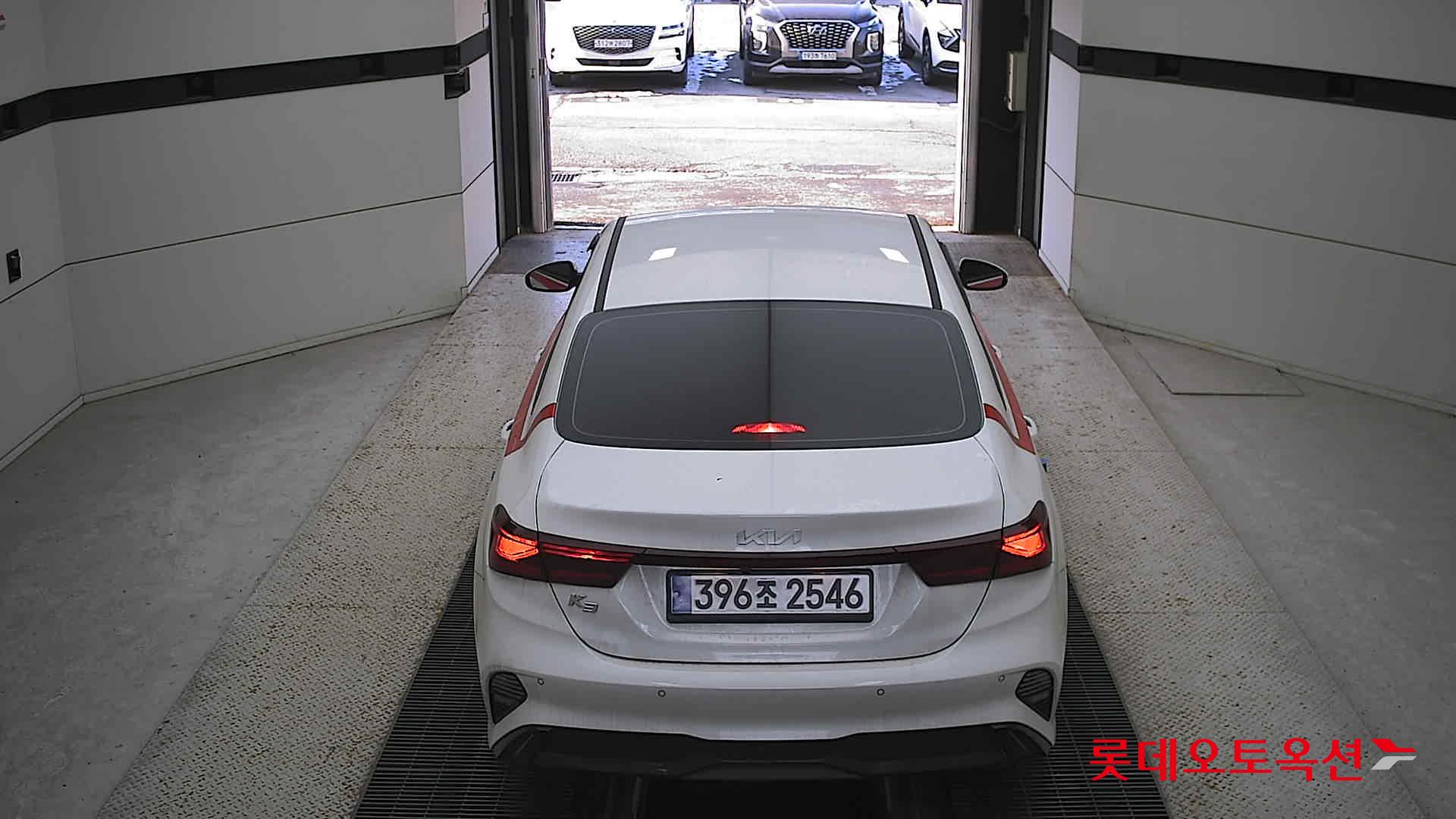 Kia K3 2022 Белый из Кореи, фото 5