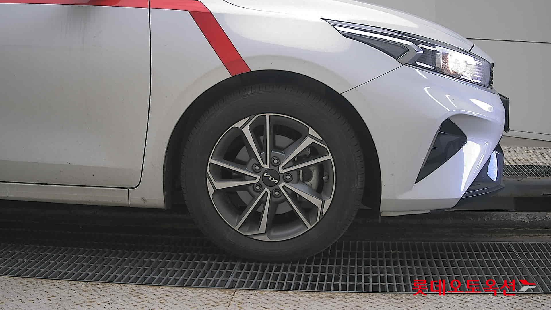 Kia K3 id 3628814 из Кореи 23