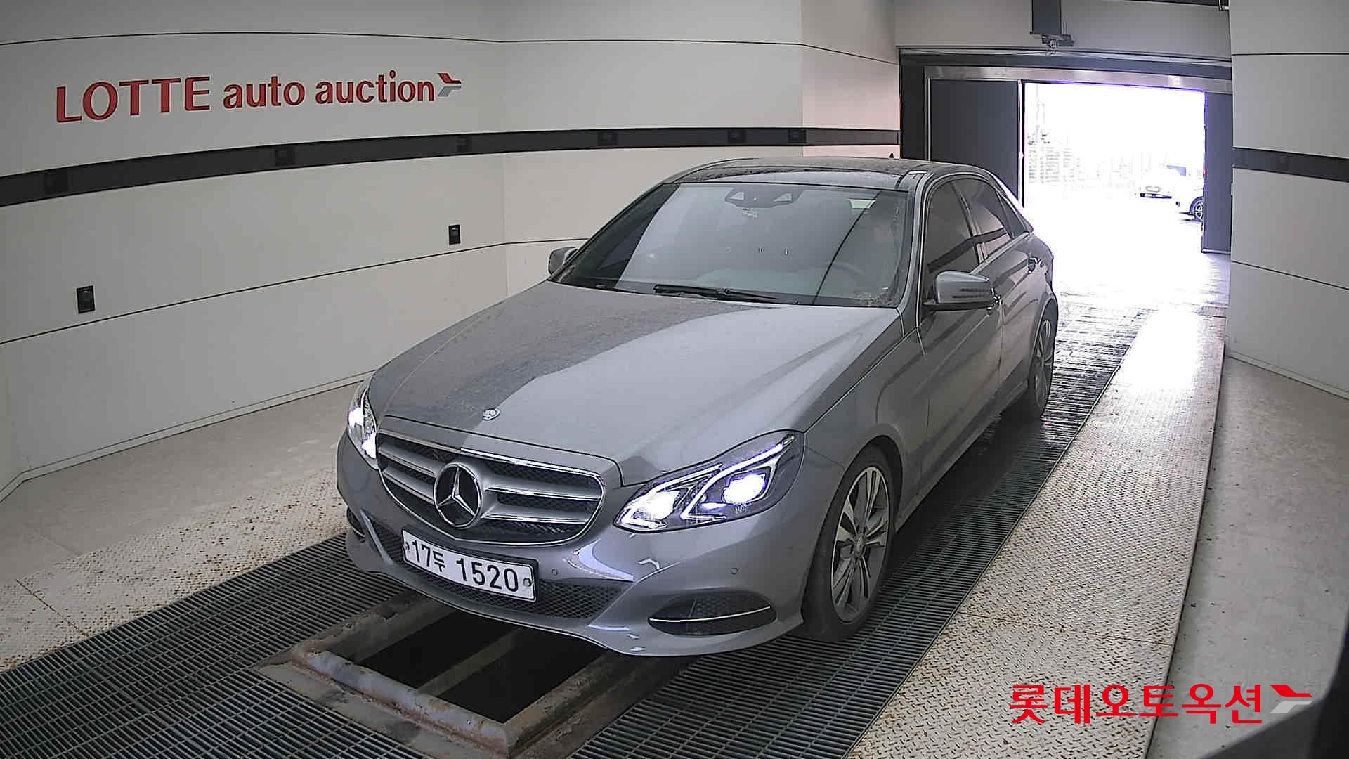 2014 - Mercedes-Benz E300