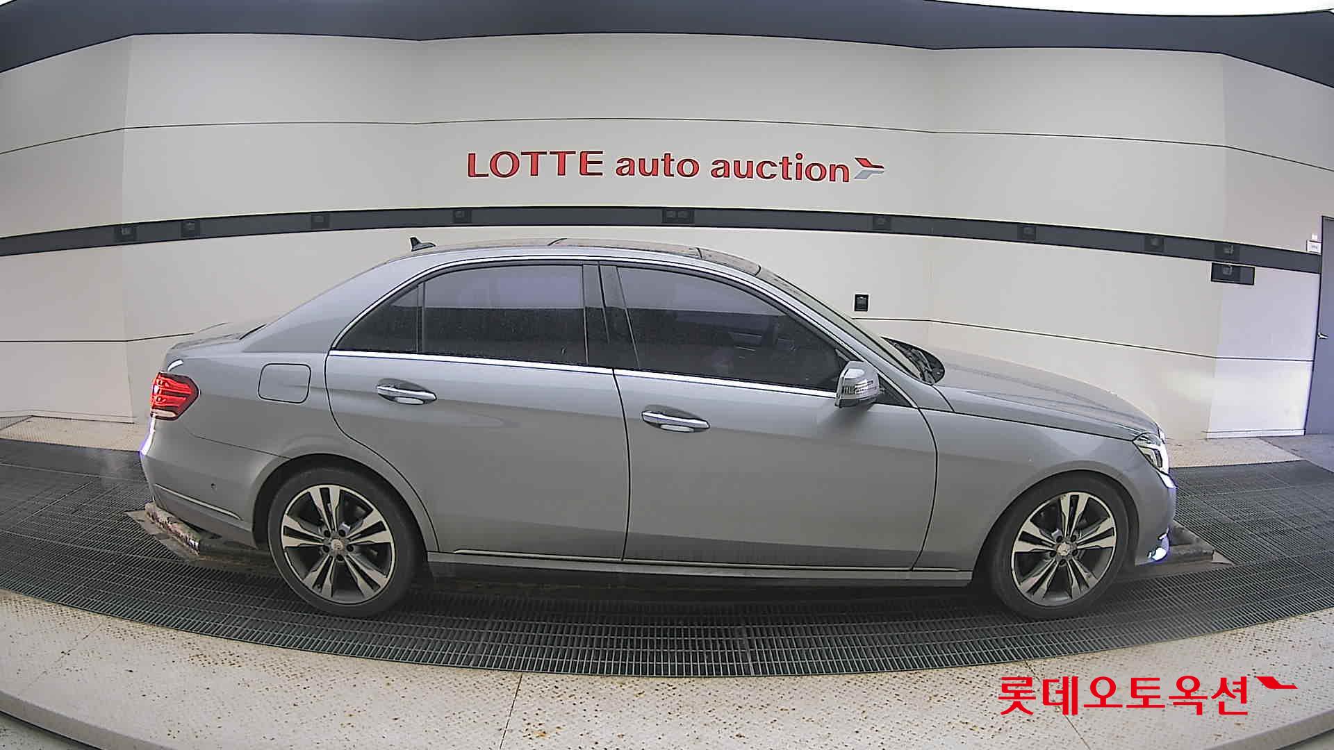 2014 - Mercedes-Benz E300