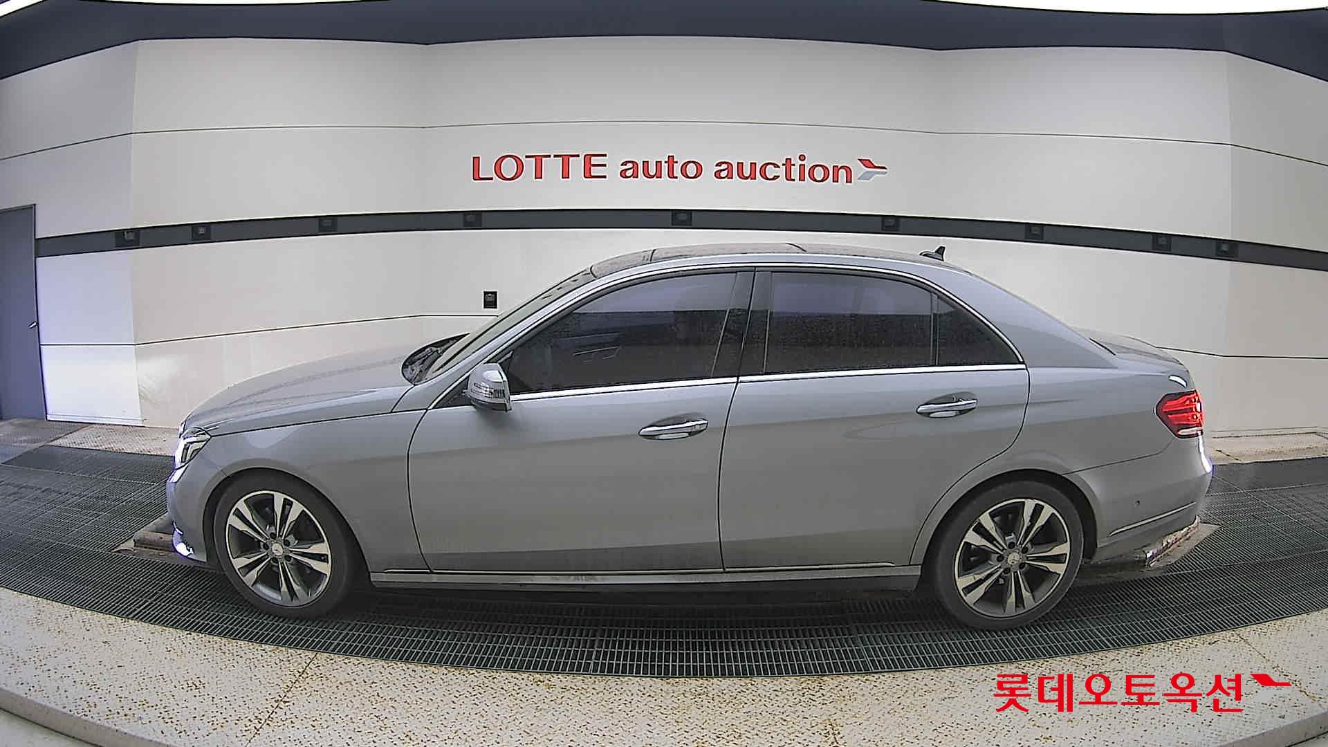 2014 - Mercedes-Benz E300