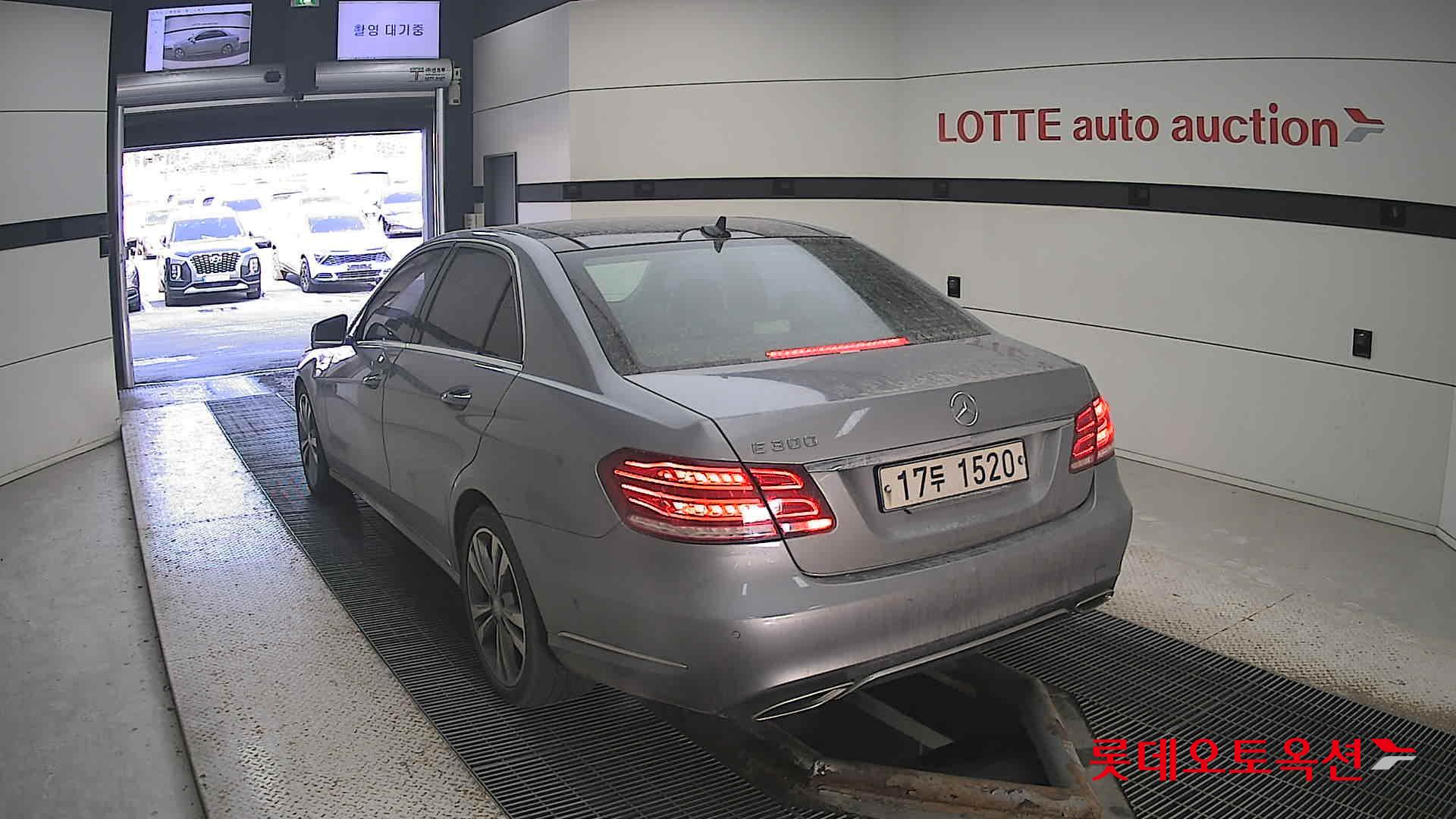 2014 - Mercedes-Benz E300