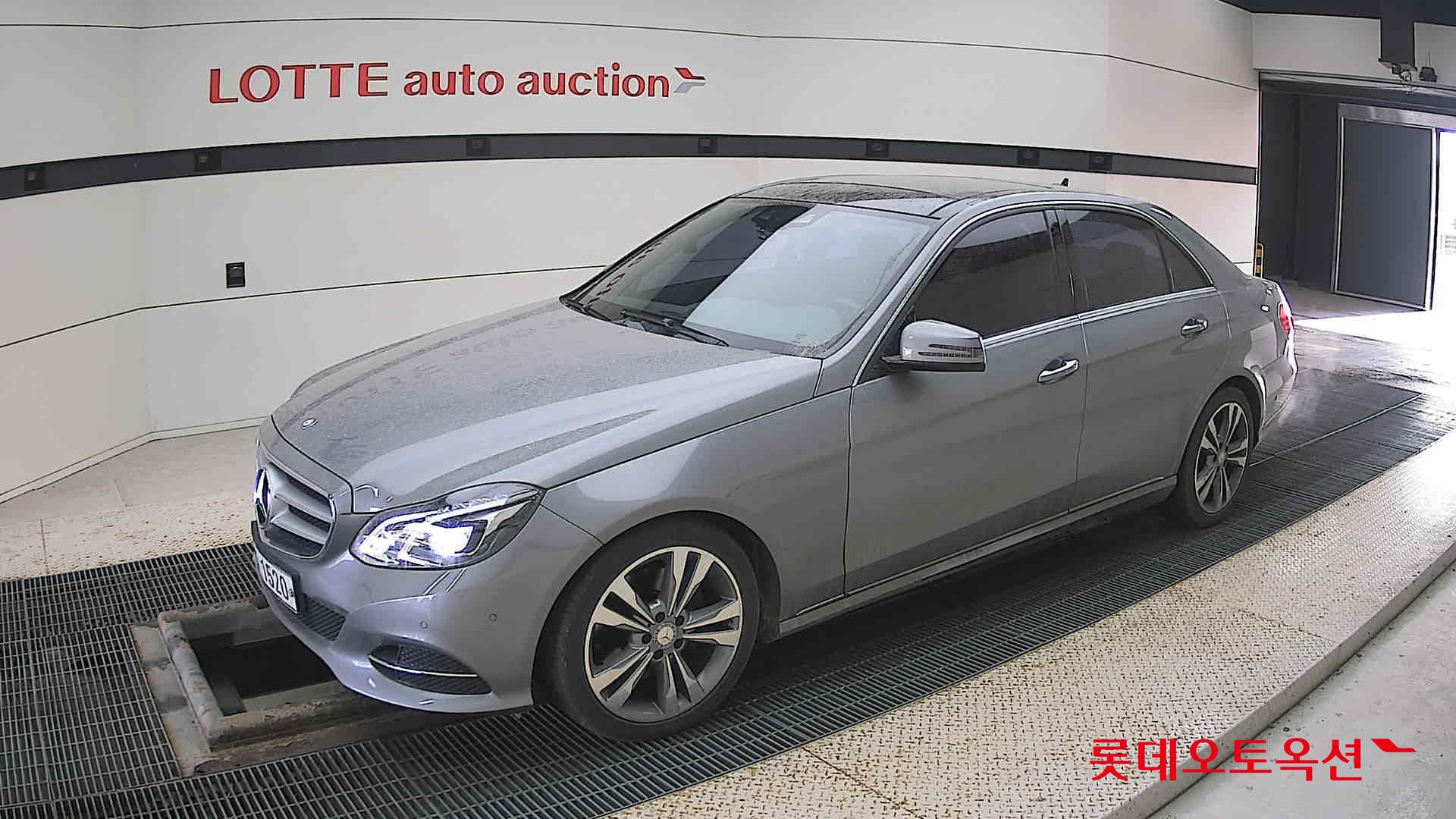 2014 - Mercedes-Benz E300