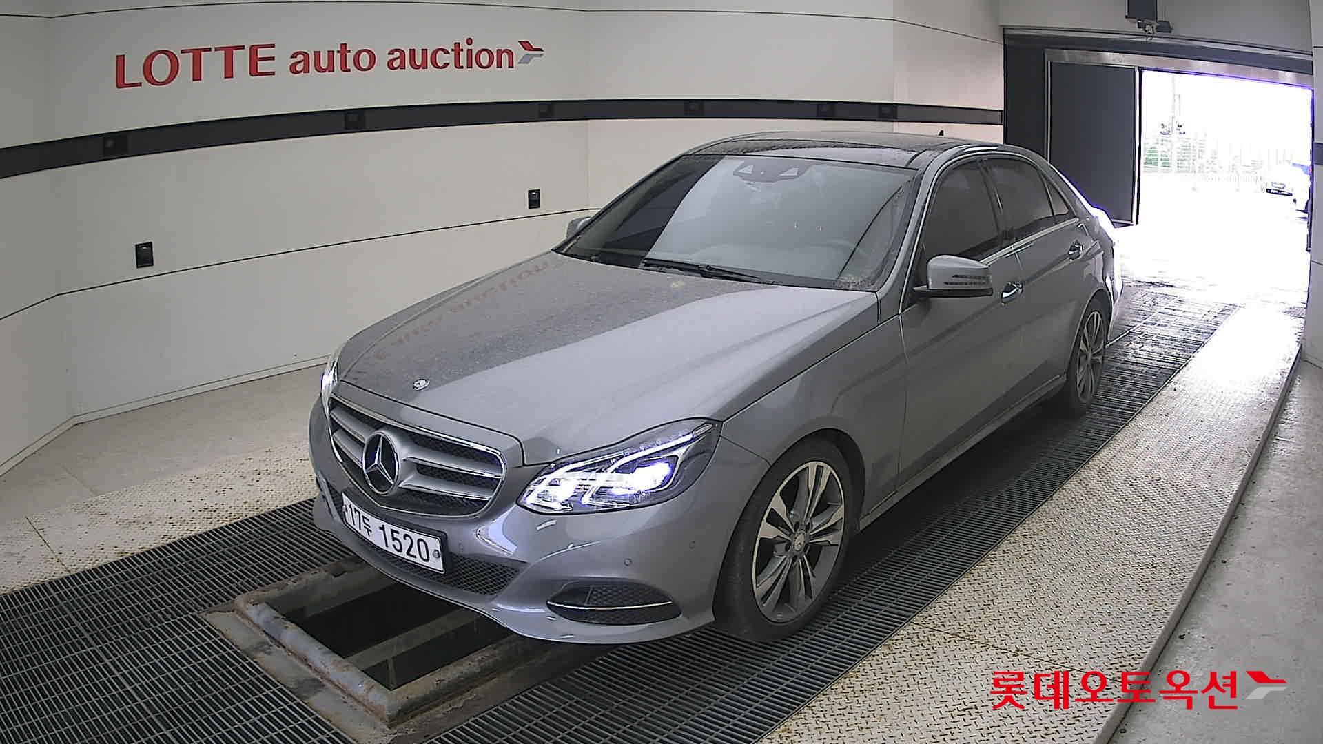 2014 - Mercedes-Benz E300