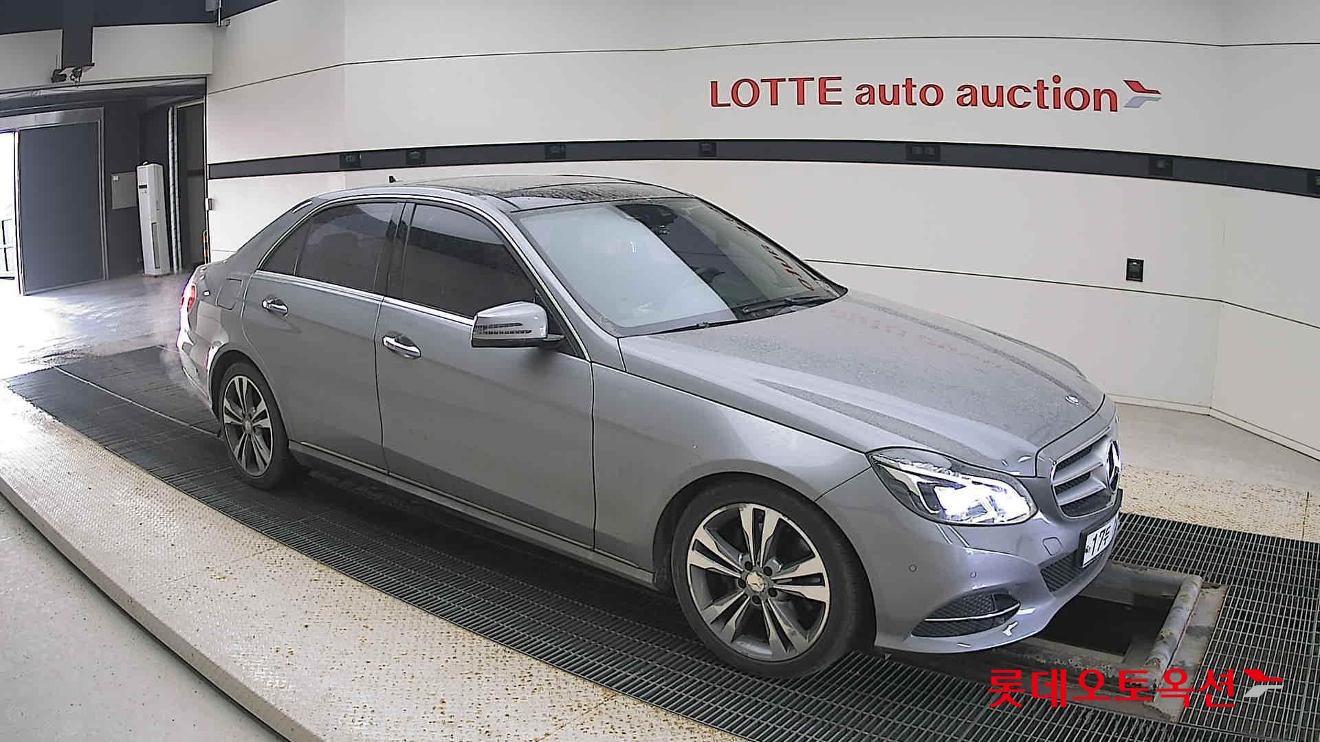 2014 - Mercedes-Benz E300