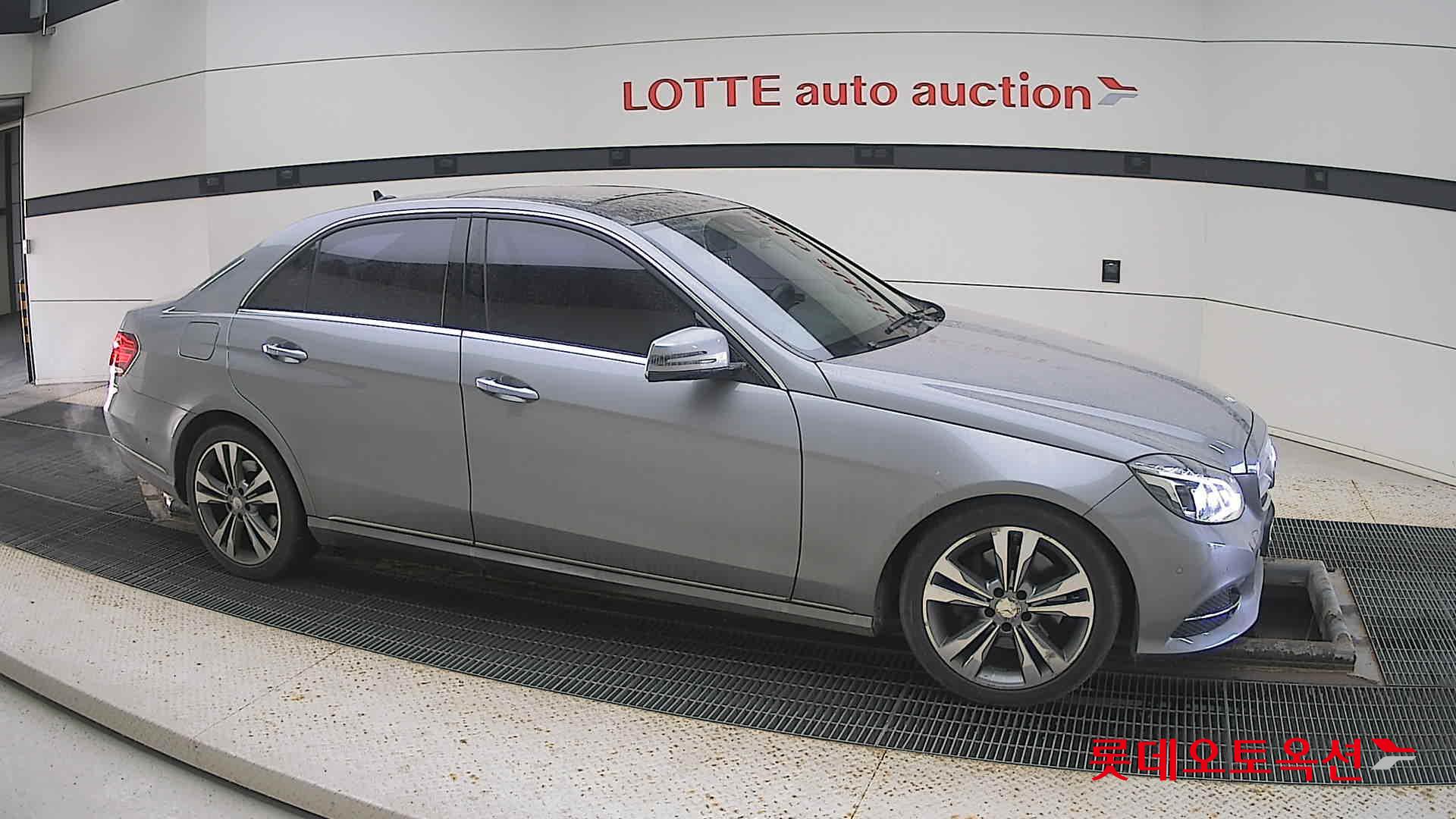 2014 - Mercedes-Benz E300